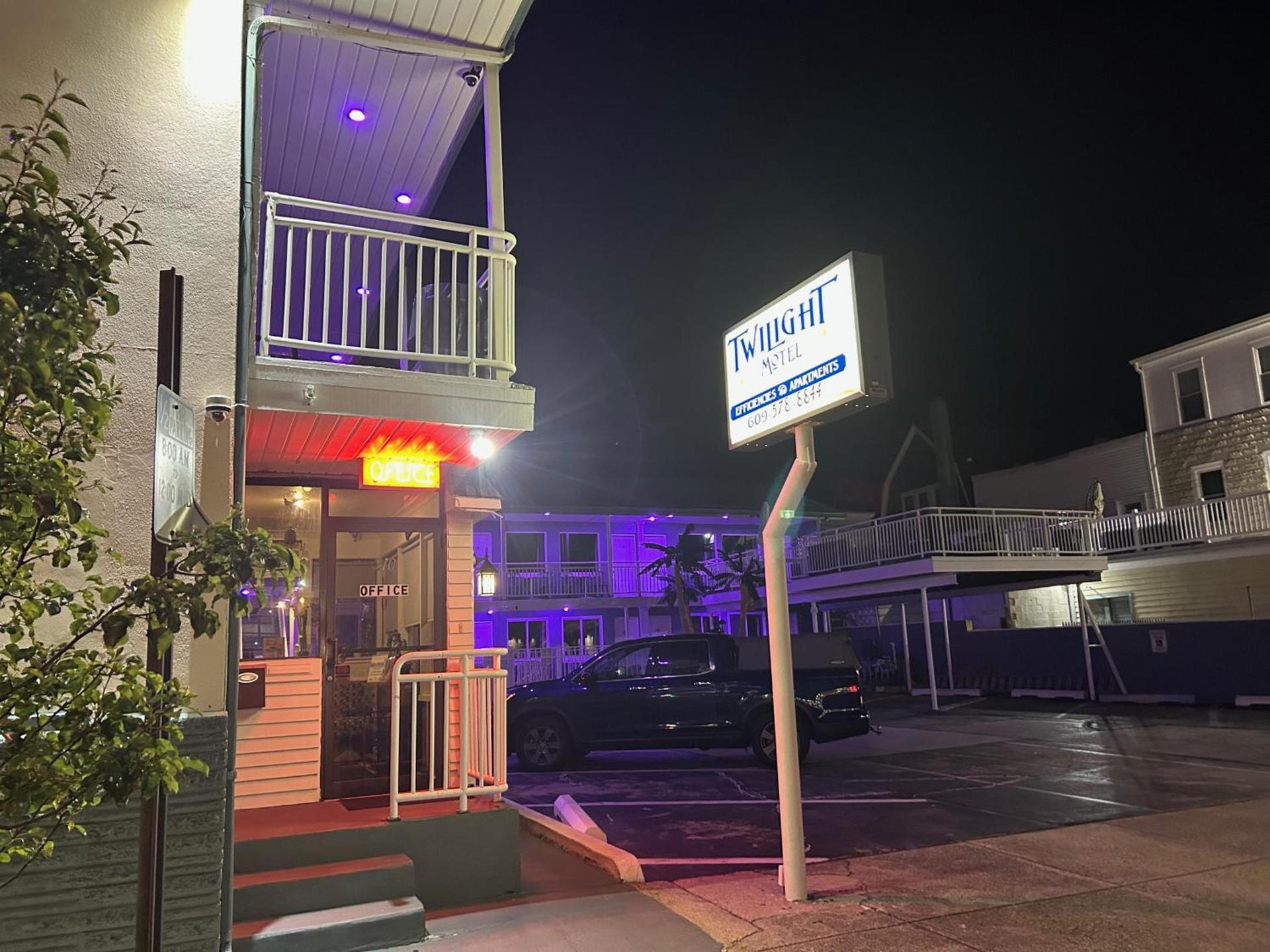 Twilight Motel photo 21