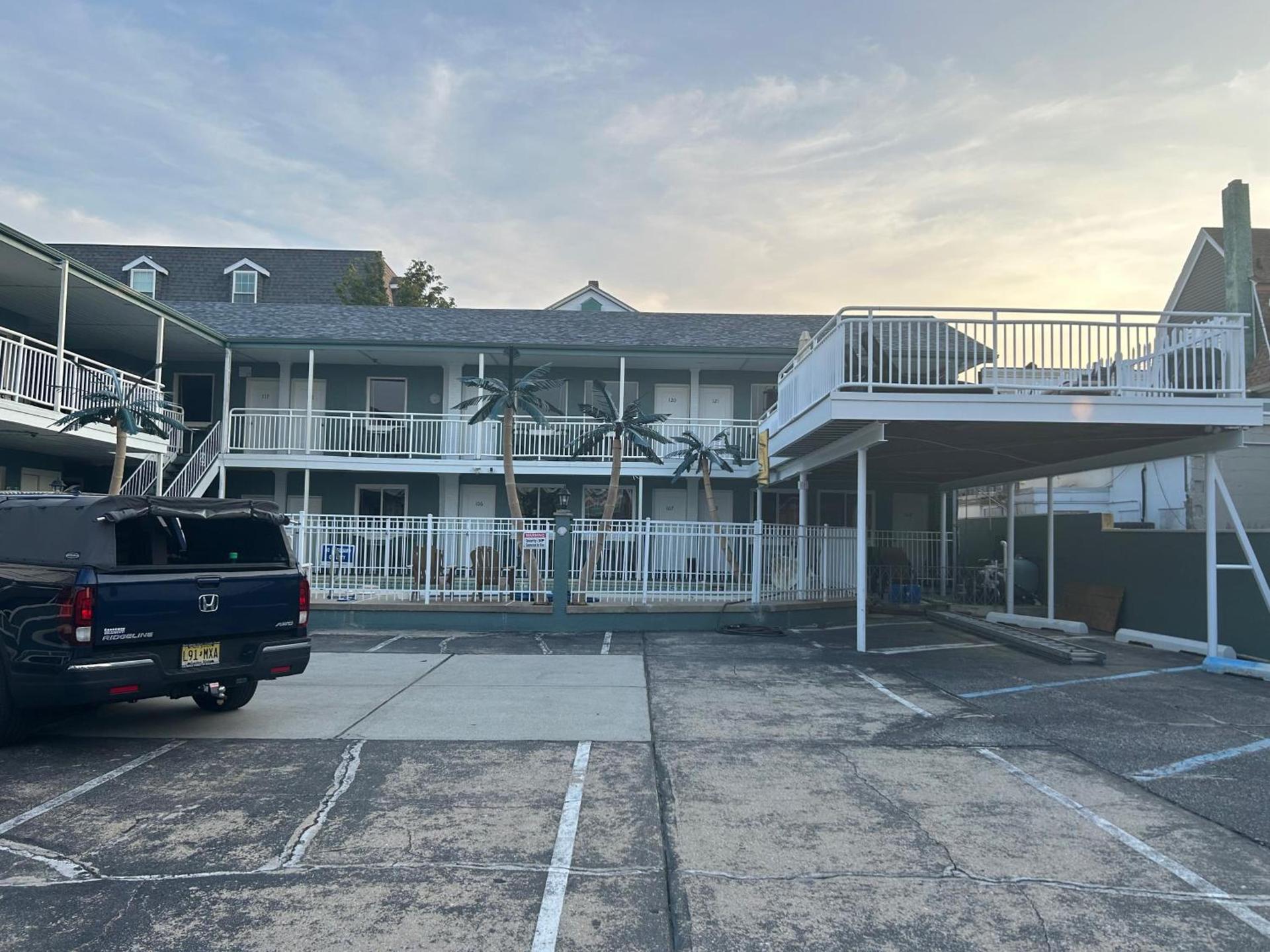 Twilight Motel photo 23