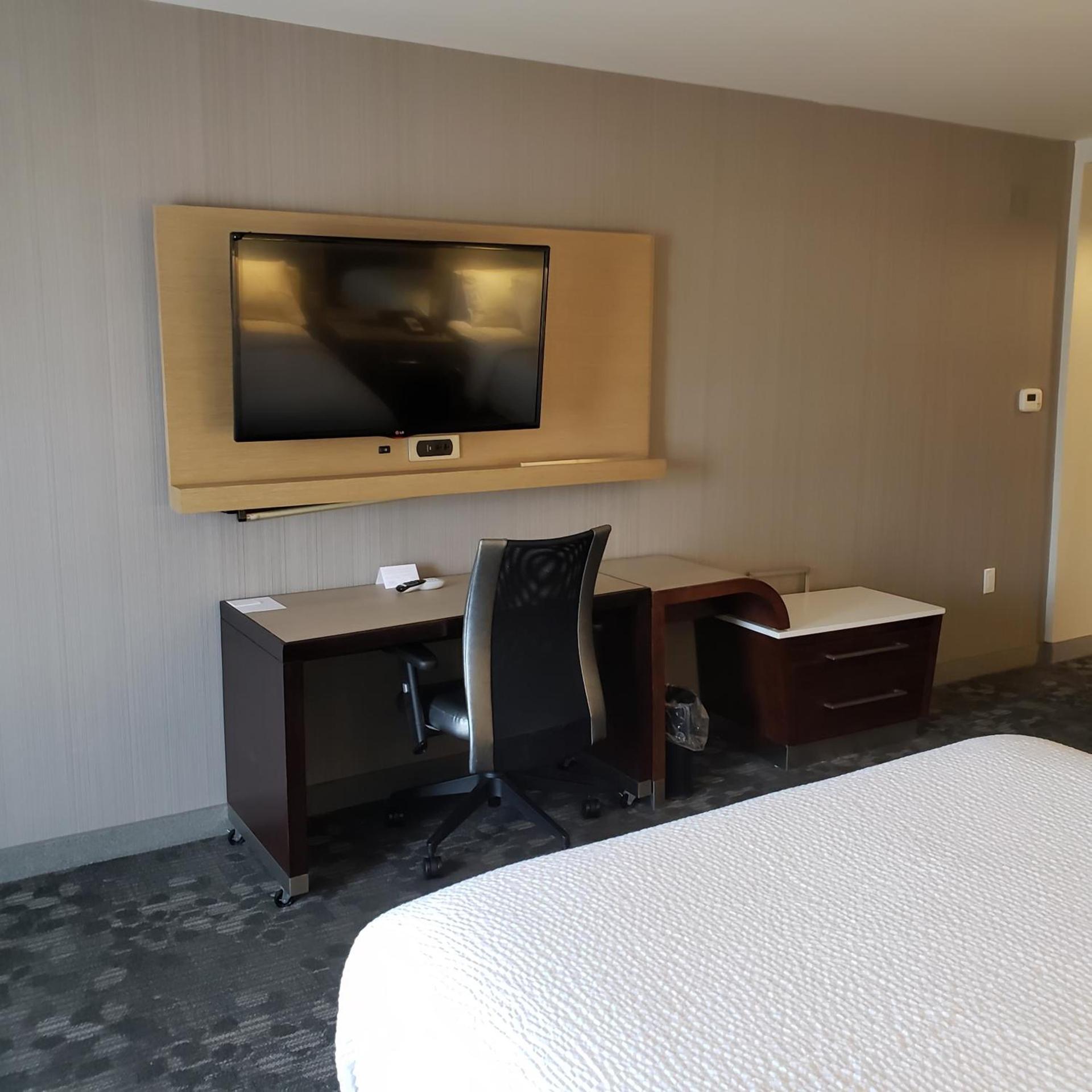 Courtyard by Marriott Battle Creek photo 19