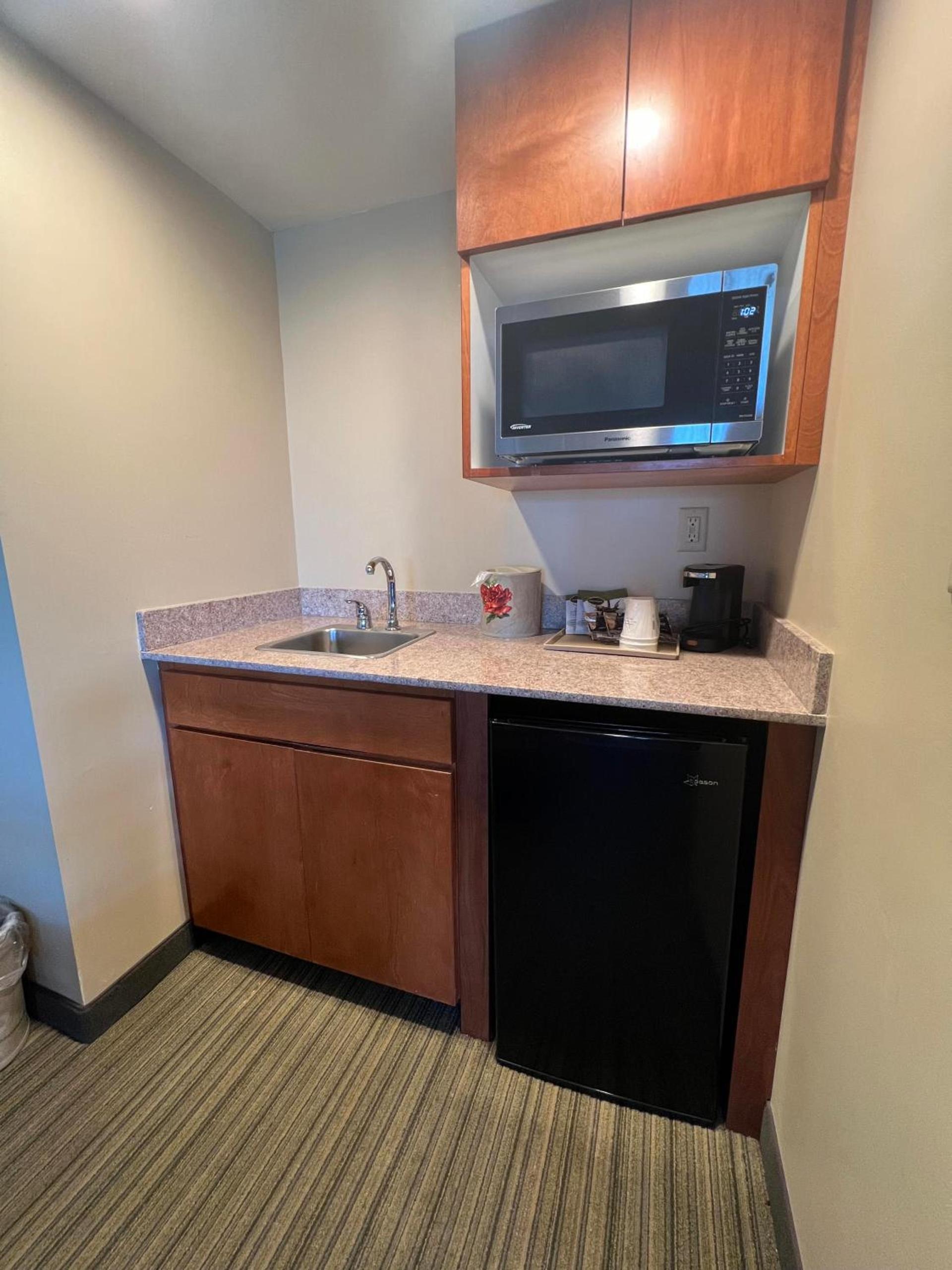 Wingate by Wyndham Coon Rapids photo 50