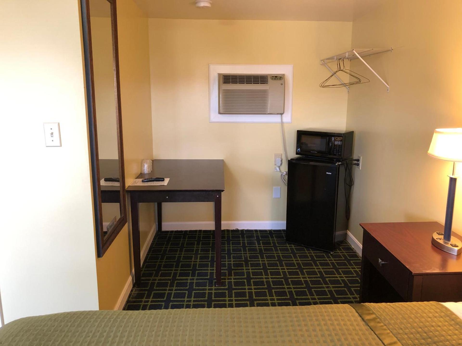 Rosewood Motel photo 16