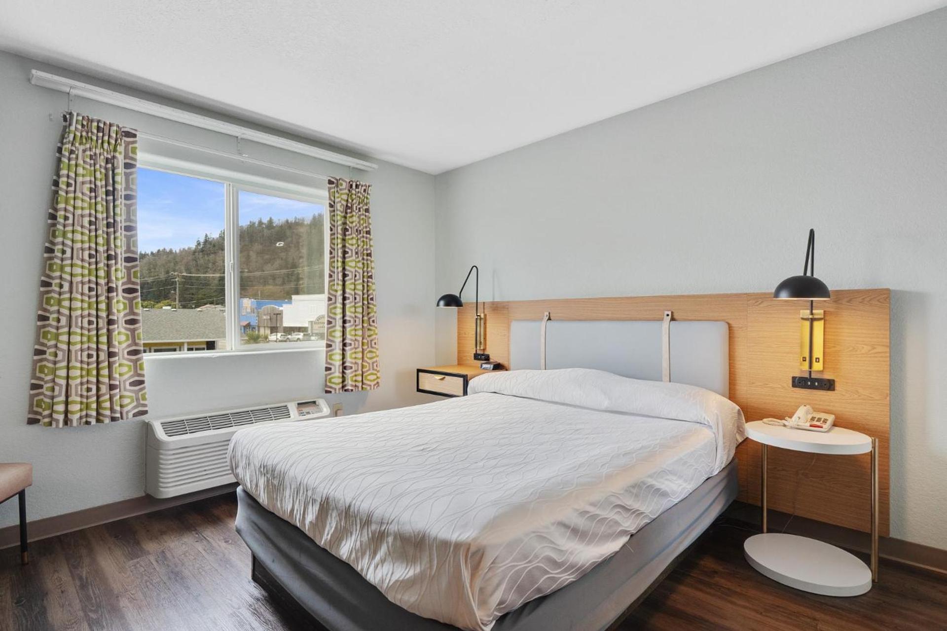 Garibaldi Inn at the Bay photo 16