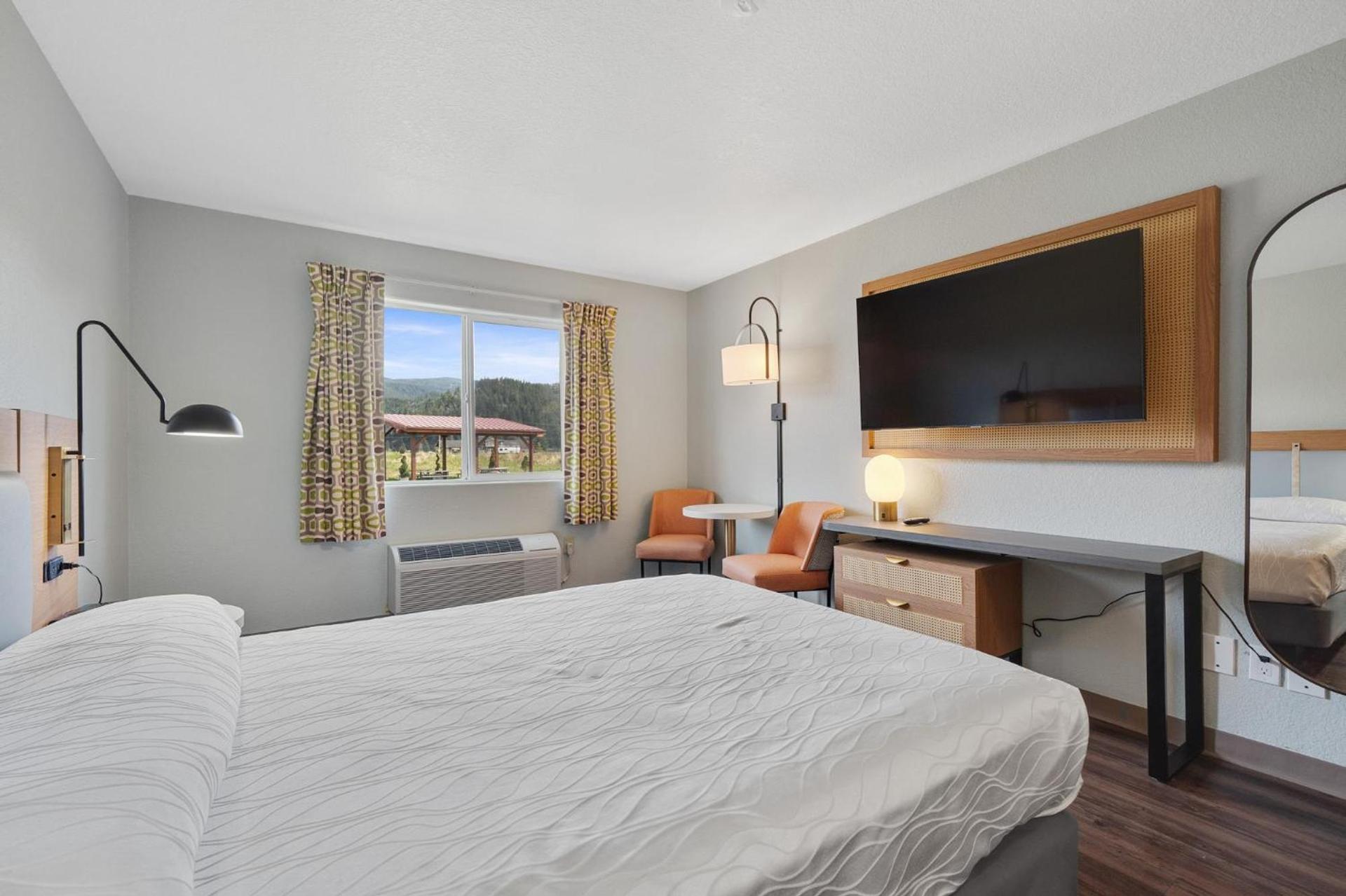 Garibaldi Inn at the Bay photo 39