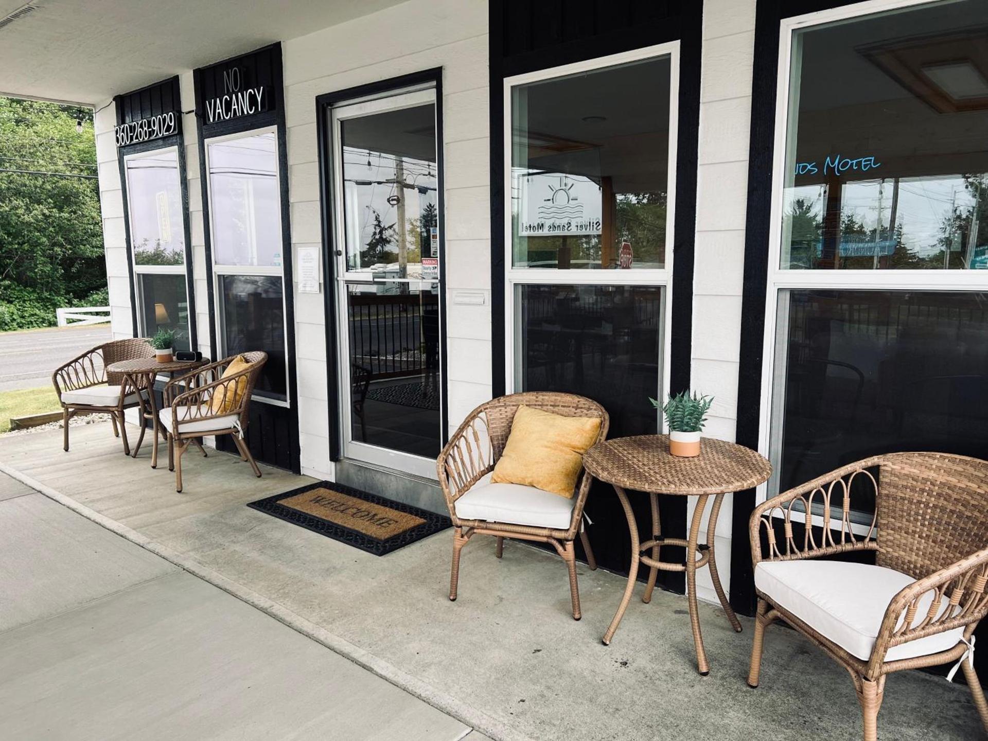 Silver Sands Motel photo 24