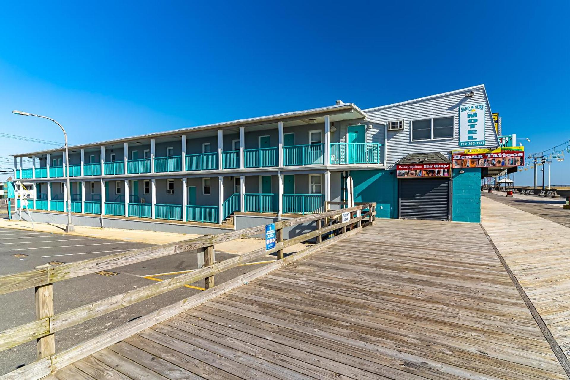 Boardwalk Sand & Surf Beach Hotel Oceanfront photo 17
