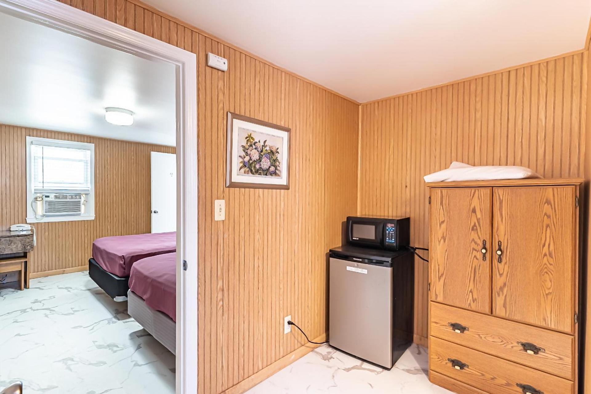 Boardwalk Sand & Surf Beach Hotel Oceanfront photo 12