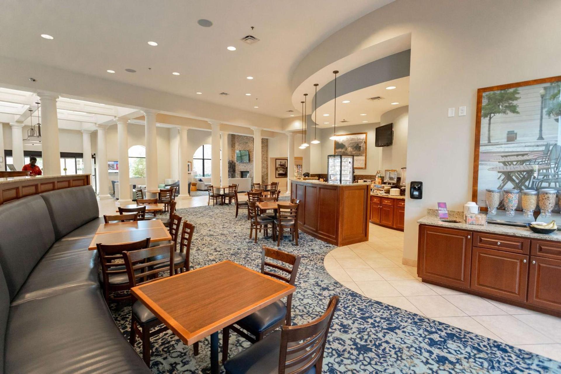 Best Western PLUS Westgate Inn and Suites photo 7
