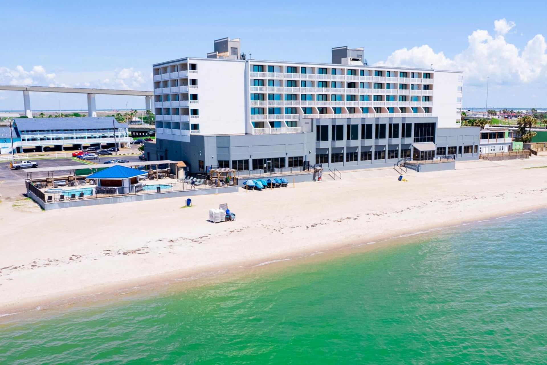 DoubleTree by Hilton Corpus Christi Beachfront photo 75