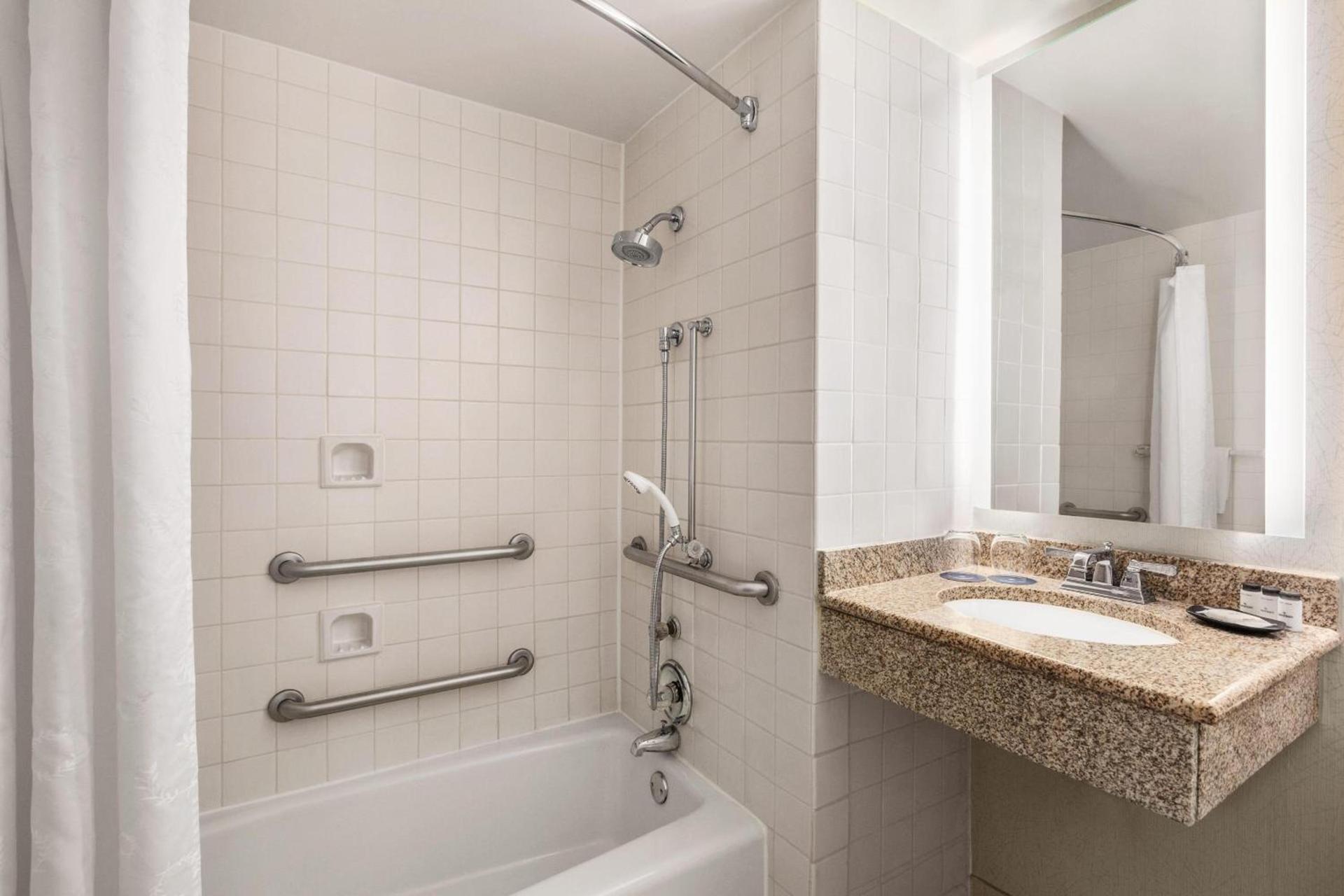 Sheraton Raleigh Hotel photo 10
