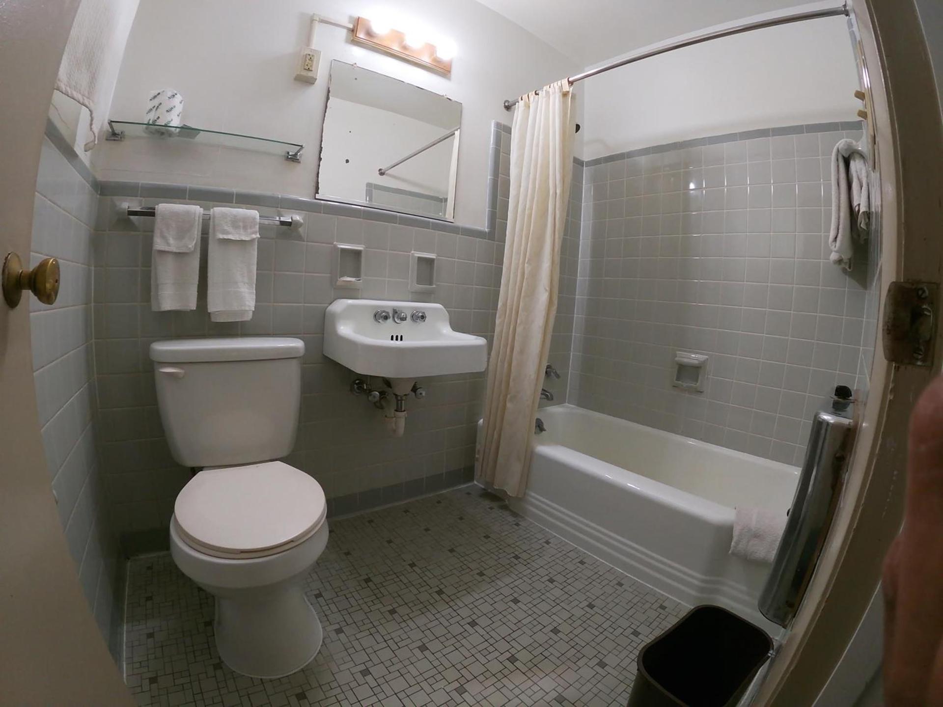 Budget Inn Clearfield PA photo 11
