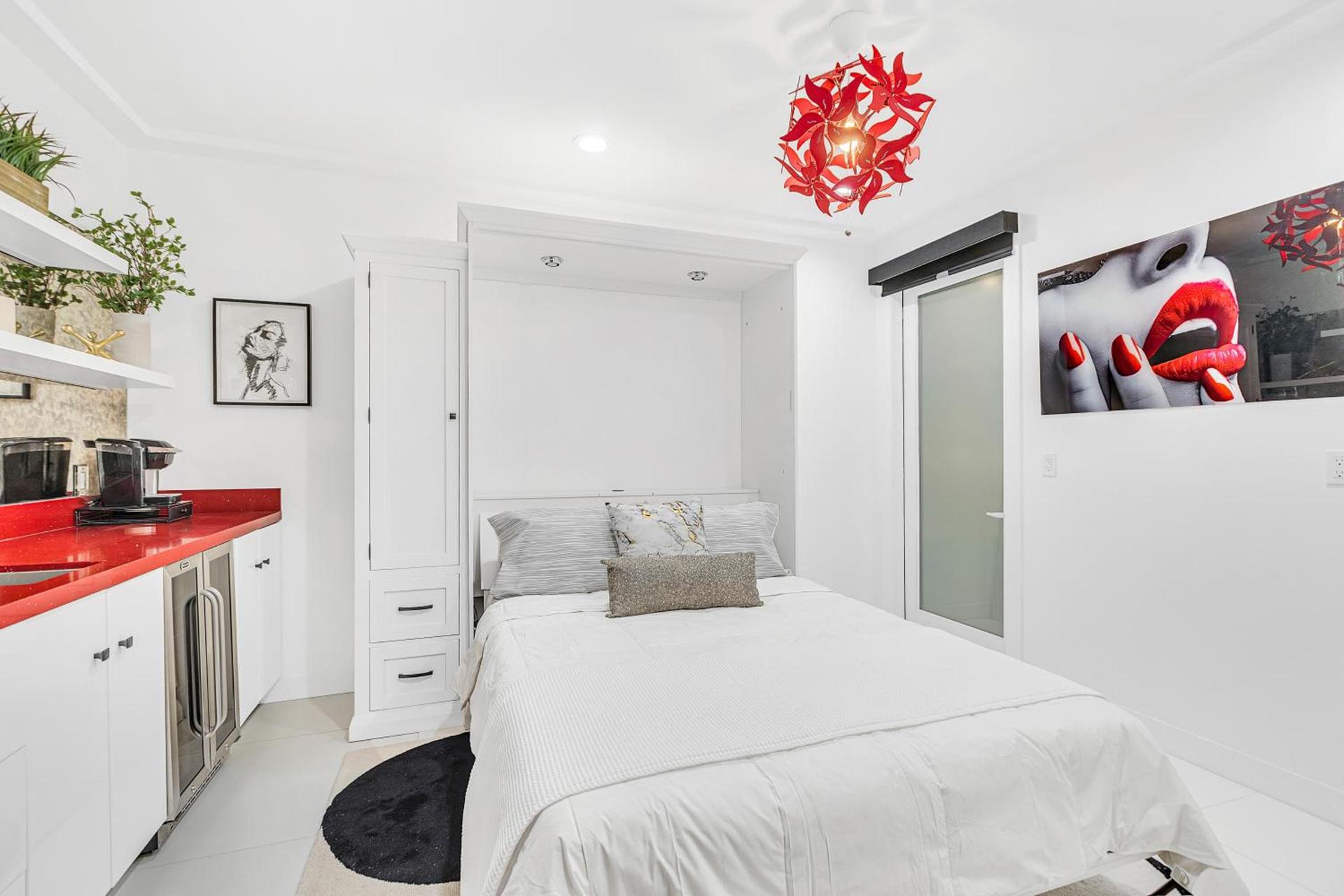 SW Beach Hotel photo 73