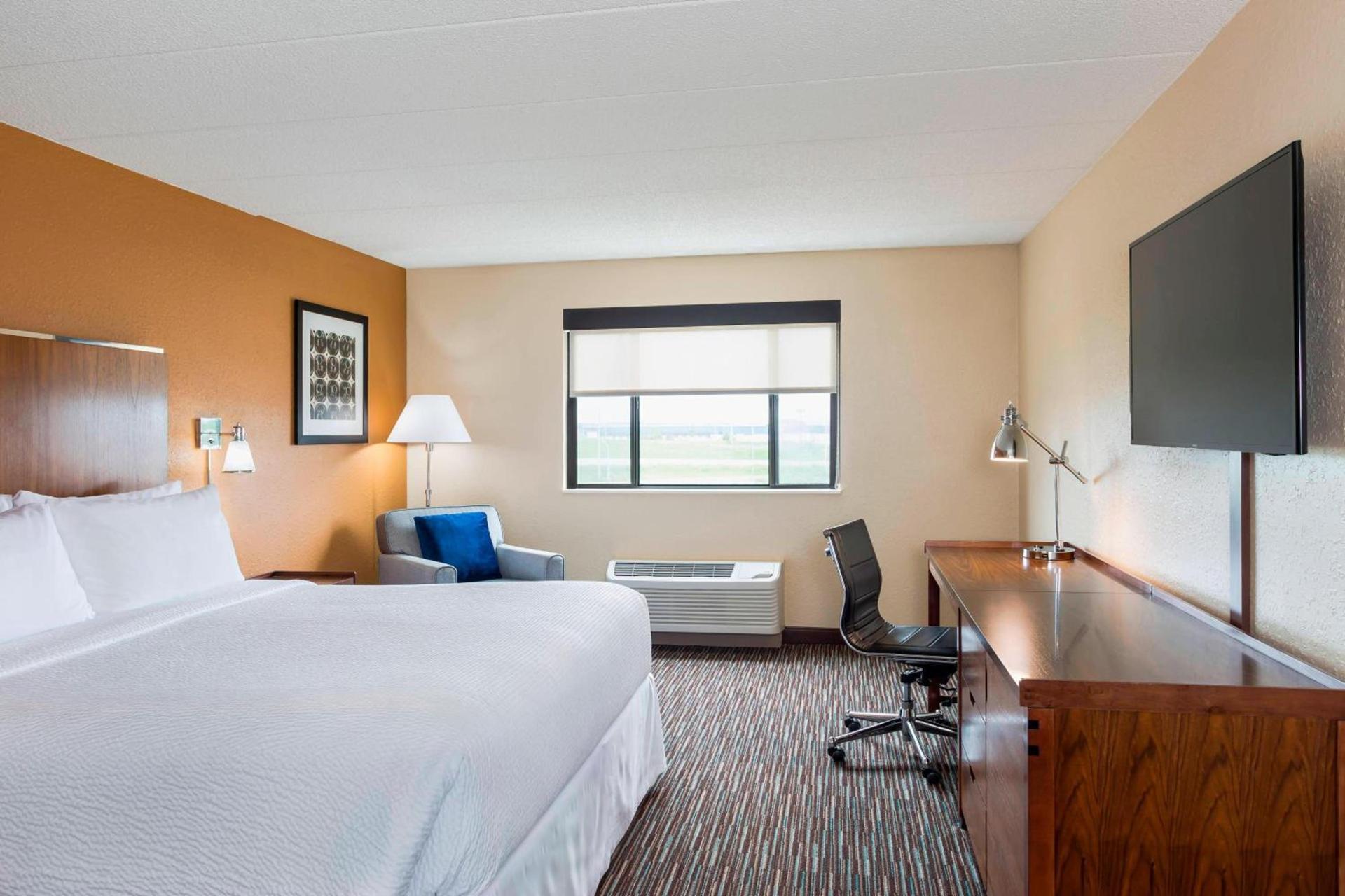 Royle Hotel Milwaukee Airport photo 5