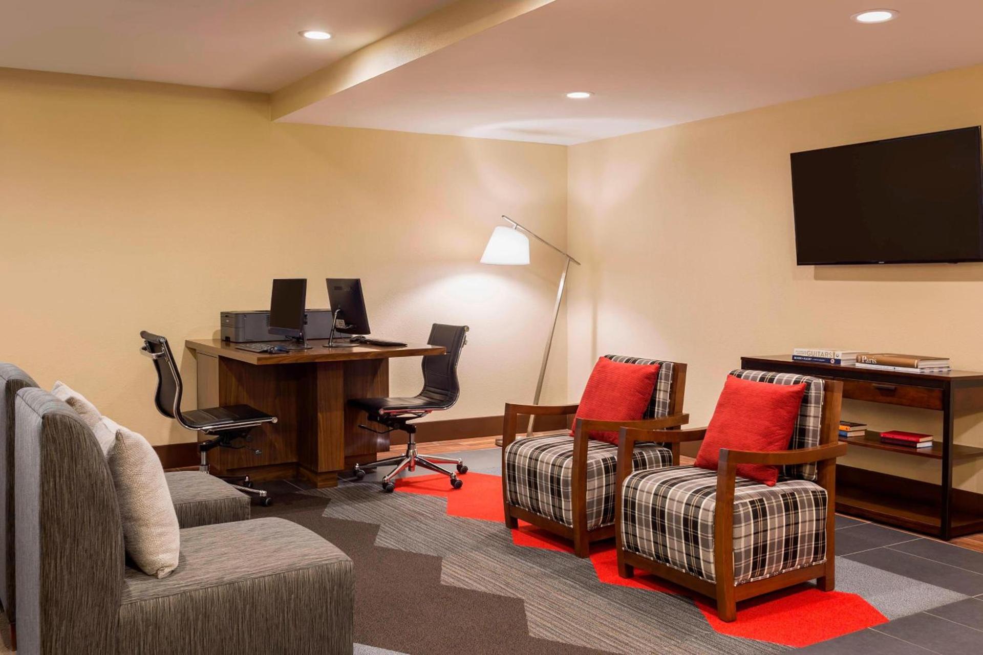 Royle Hotel Milwaukee Airport photo 13