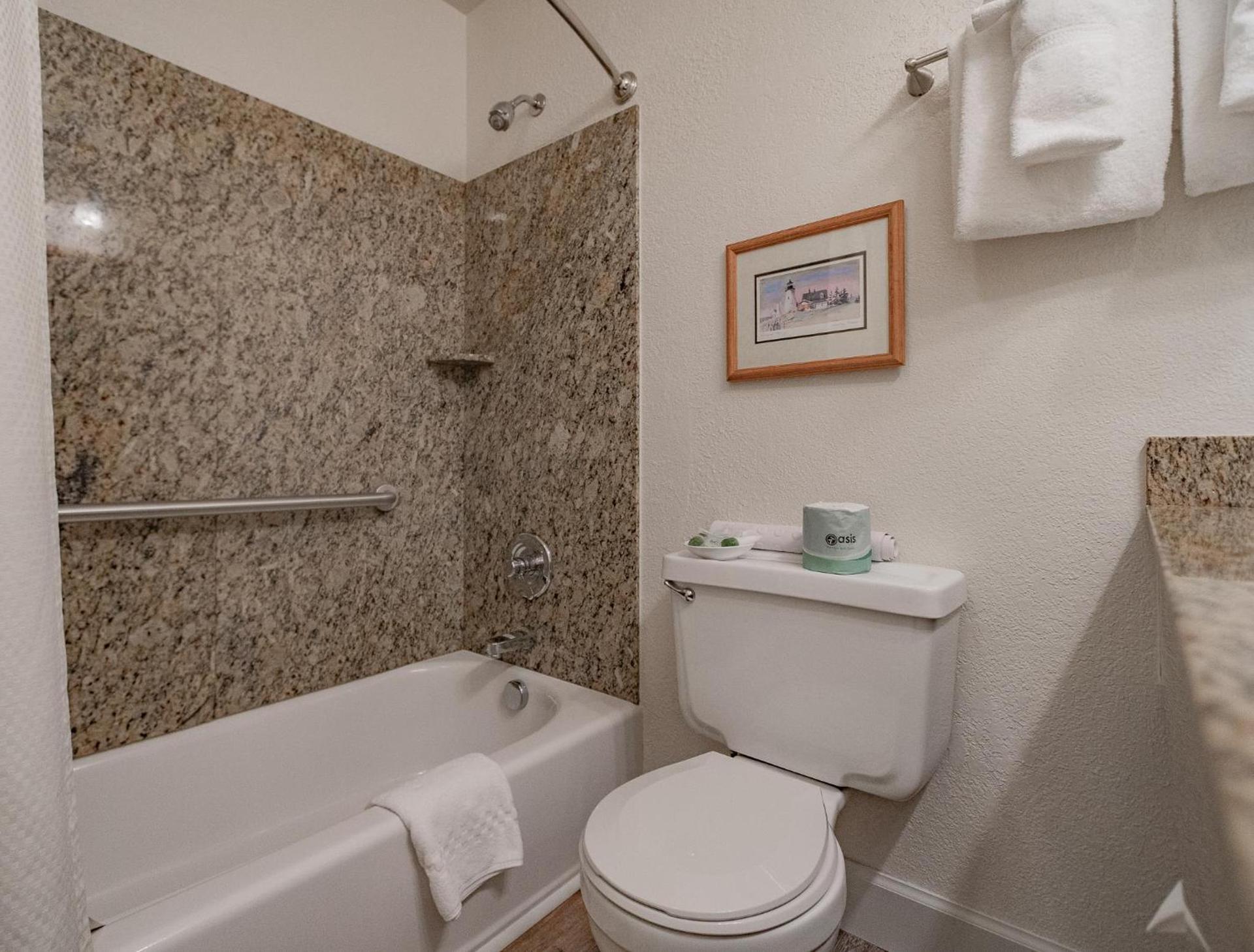 Tolovana Inn photo 34