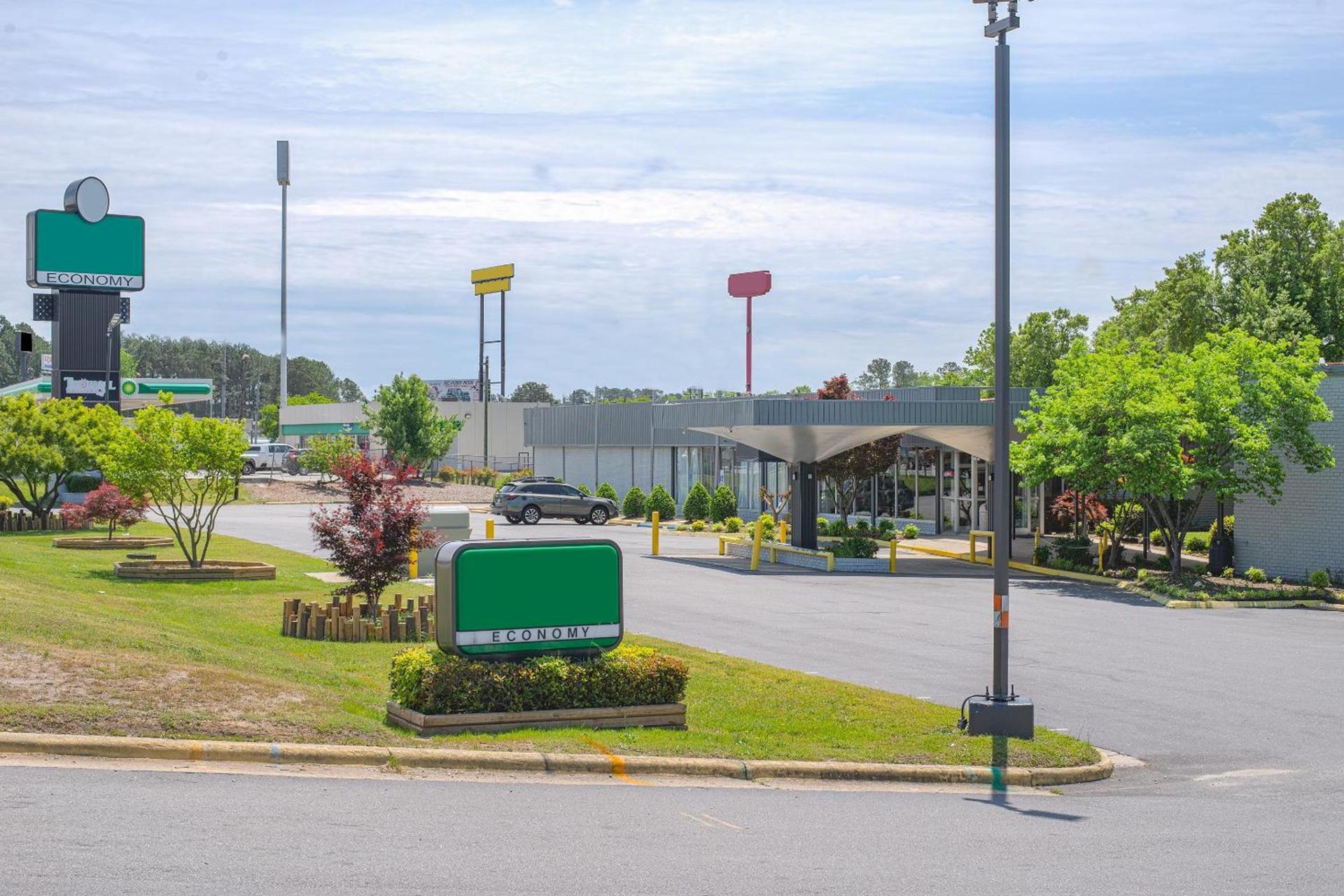 Masters Inn Selma Smithfield I-95 By OYO photo 6