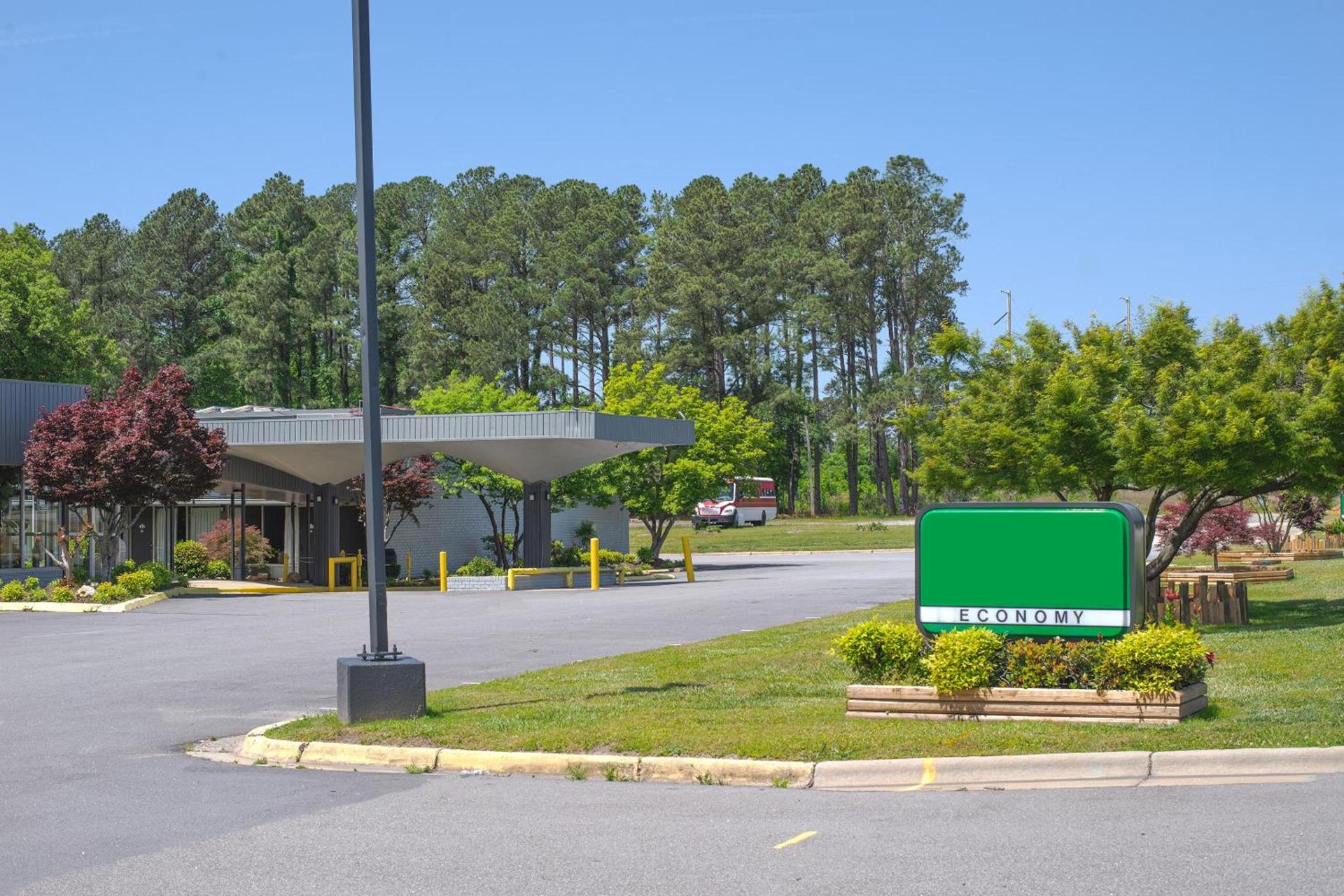 Masters Inn Selma Smithfield I-95 By OYO photo 5