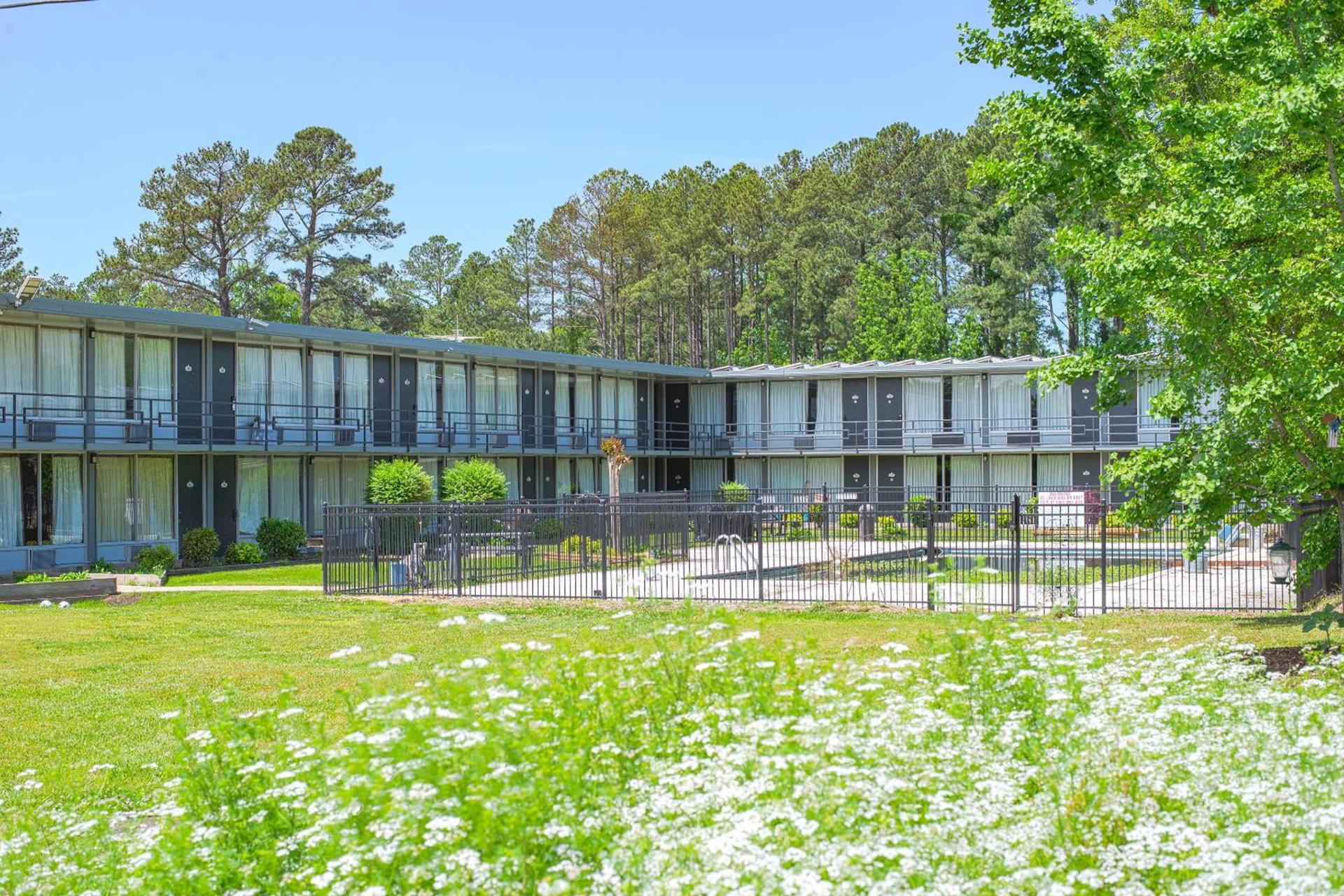 Masters Inn Selma Smithfield I-95 By OYO photo 23
