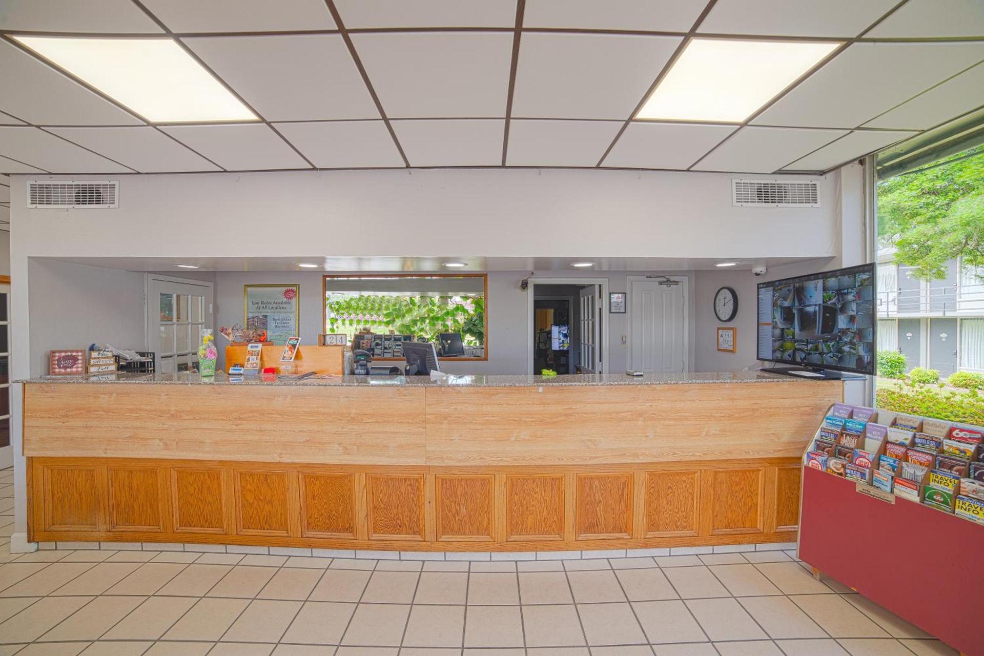 Masters Inn Selma Smithfield I-95 By OYO photo 30