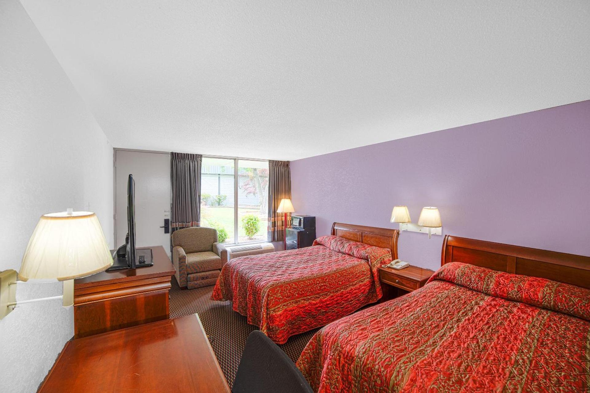 Masters Inn Selma Smithfield I-95 By OYO photo 56