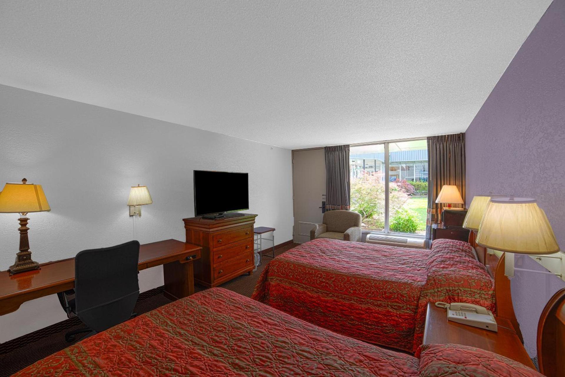 Masters Inn Selma Smithfield I-95 By OYO photo 59