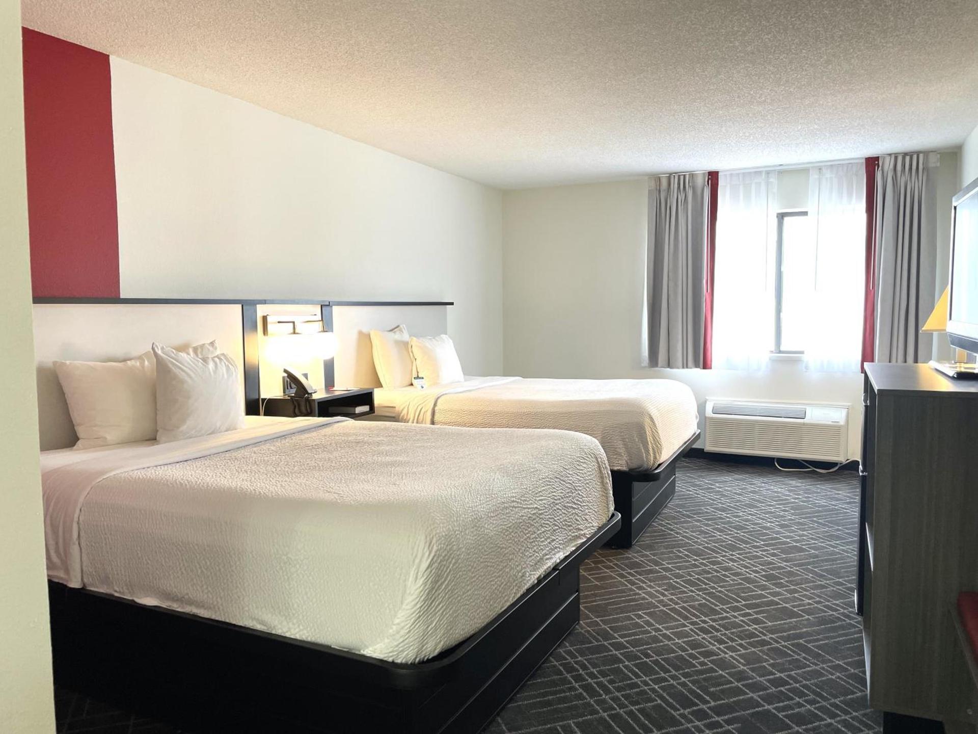 Ramada by Wyndham Waupaca photo 42