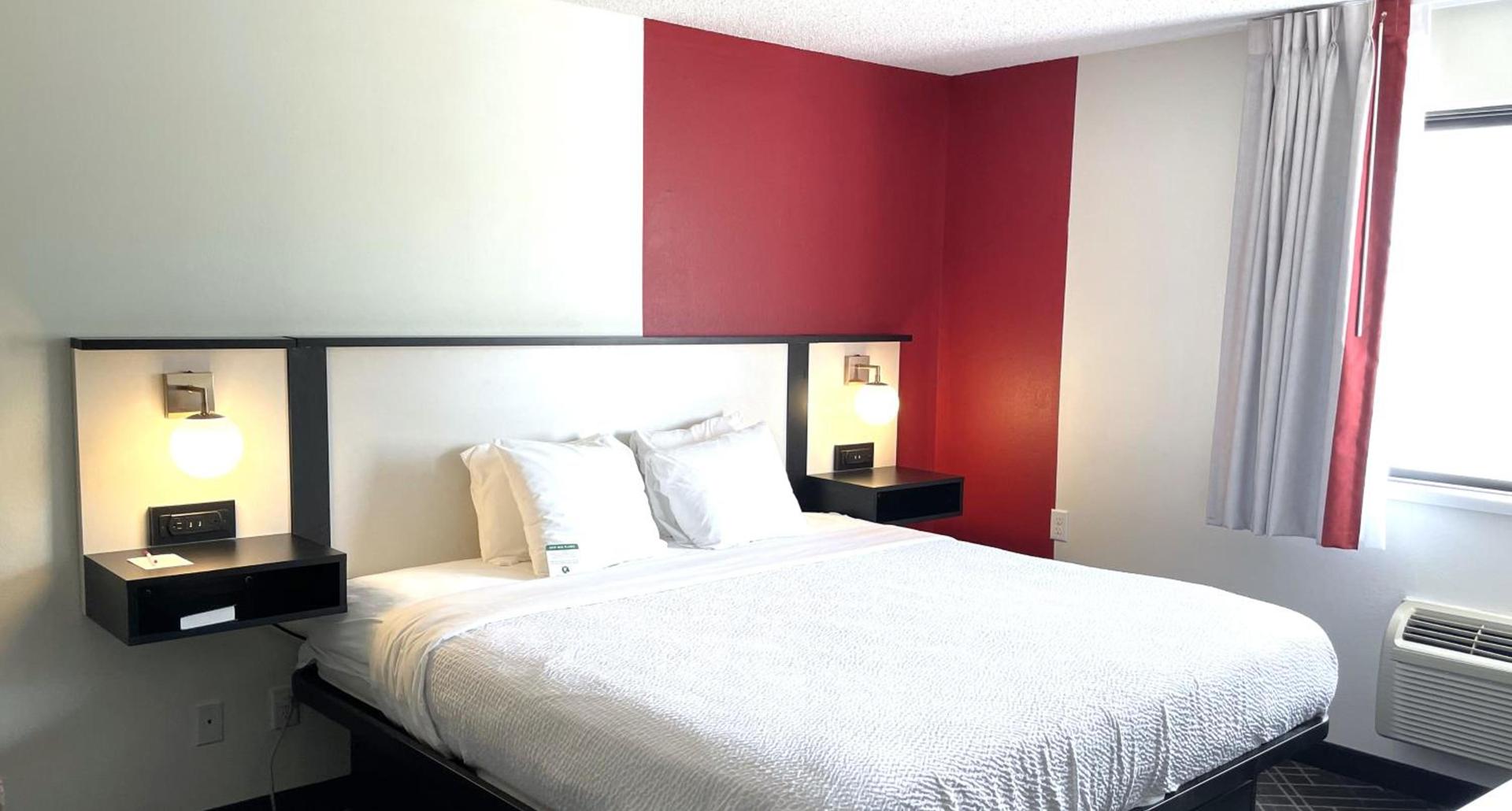 Ramada by Wyndham Waupaca photo 46