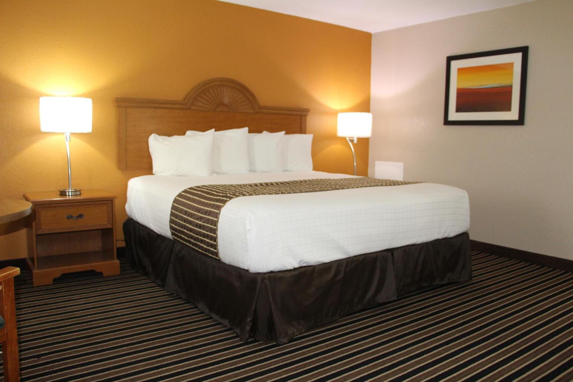 Westbridge Inn & Suites photo 11
