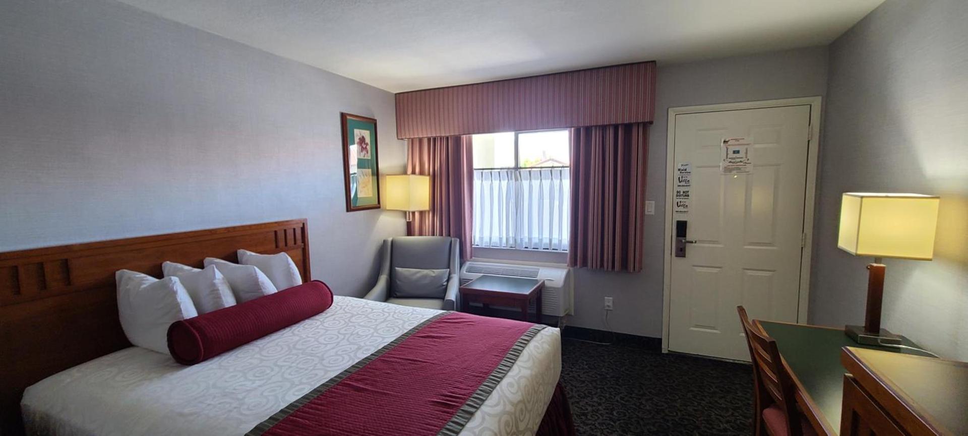 Dow Villa Motel photo 16