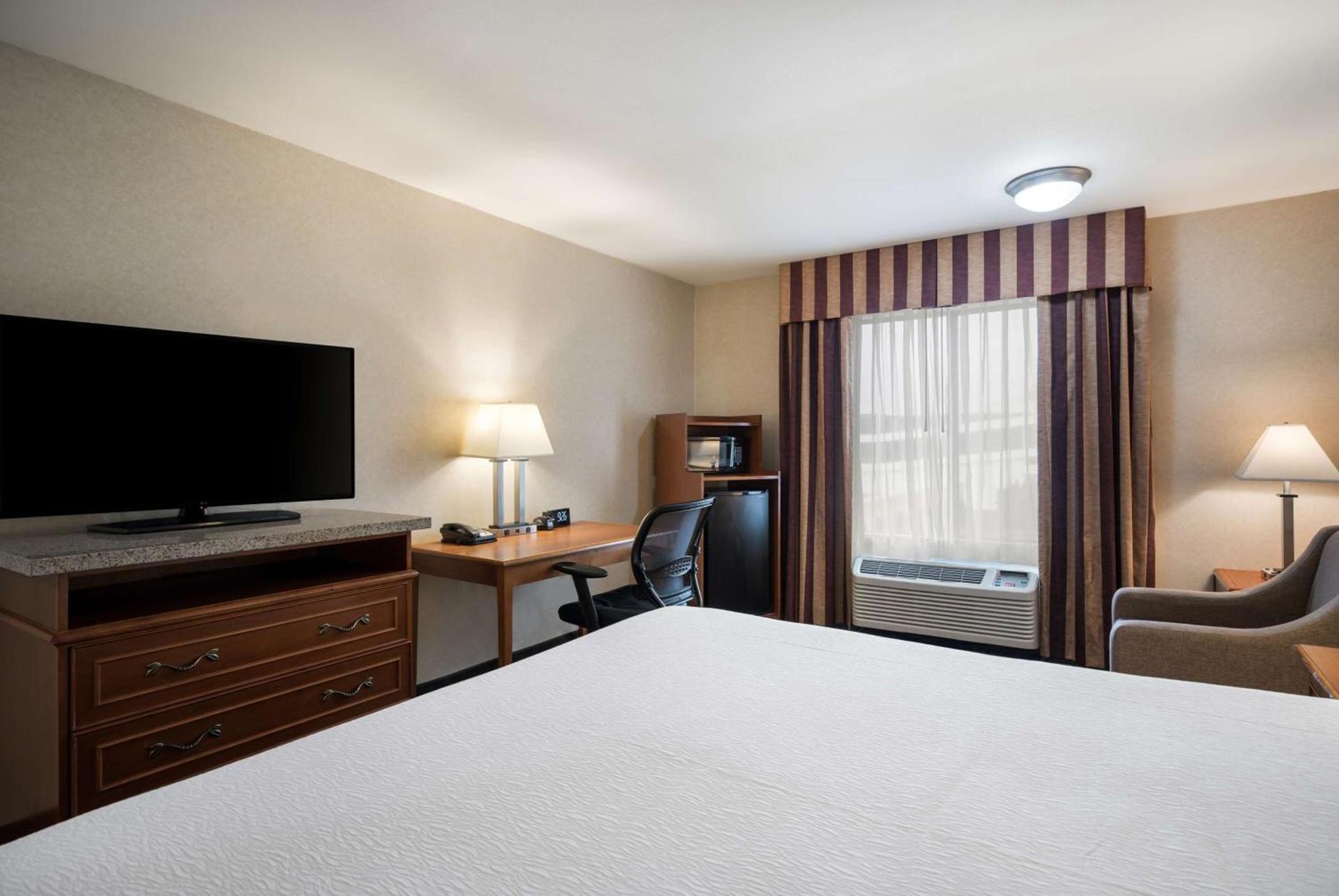 Best Western Norwalk Inn photo 18