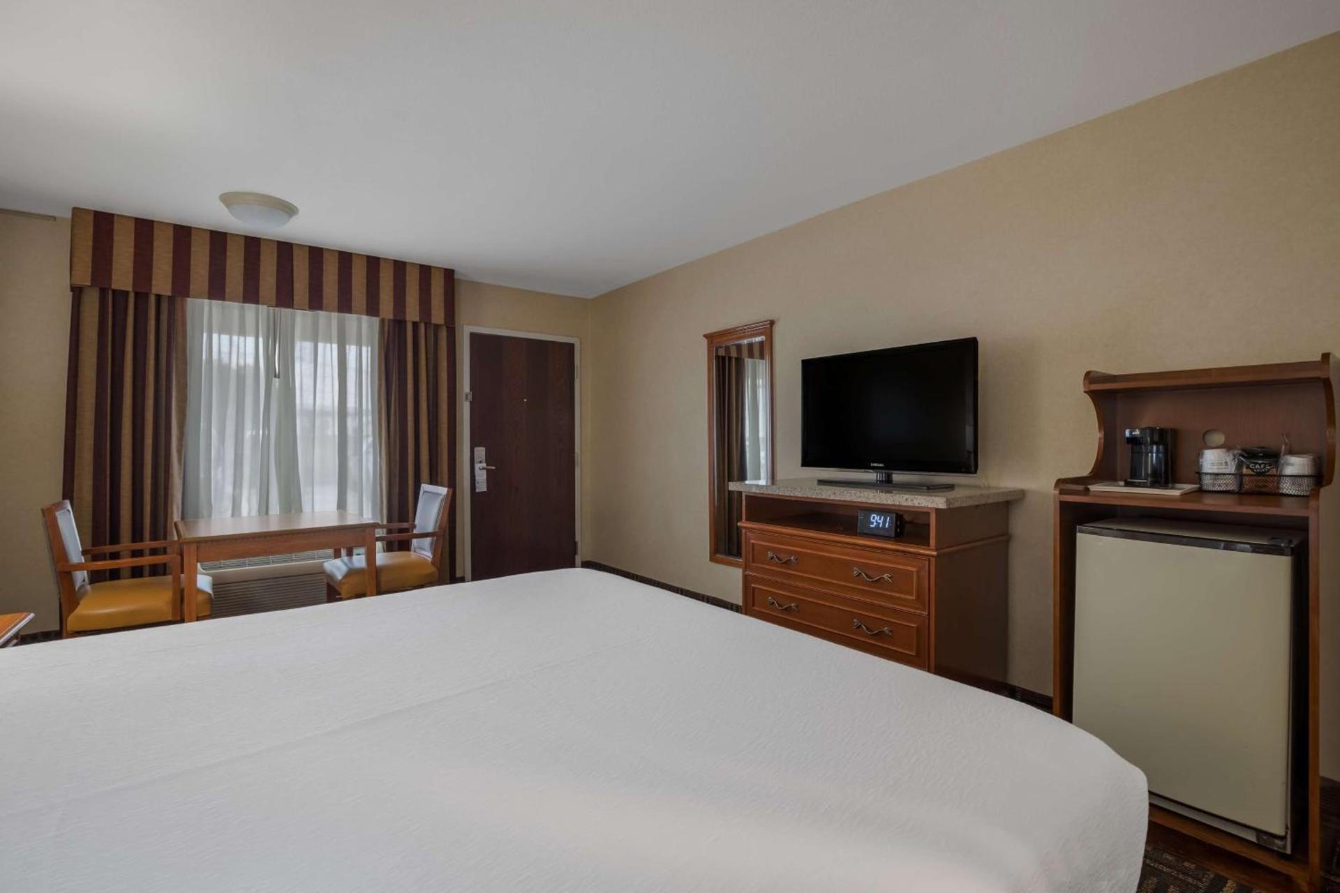 Best Western Norwalk Inn photo 21