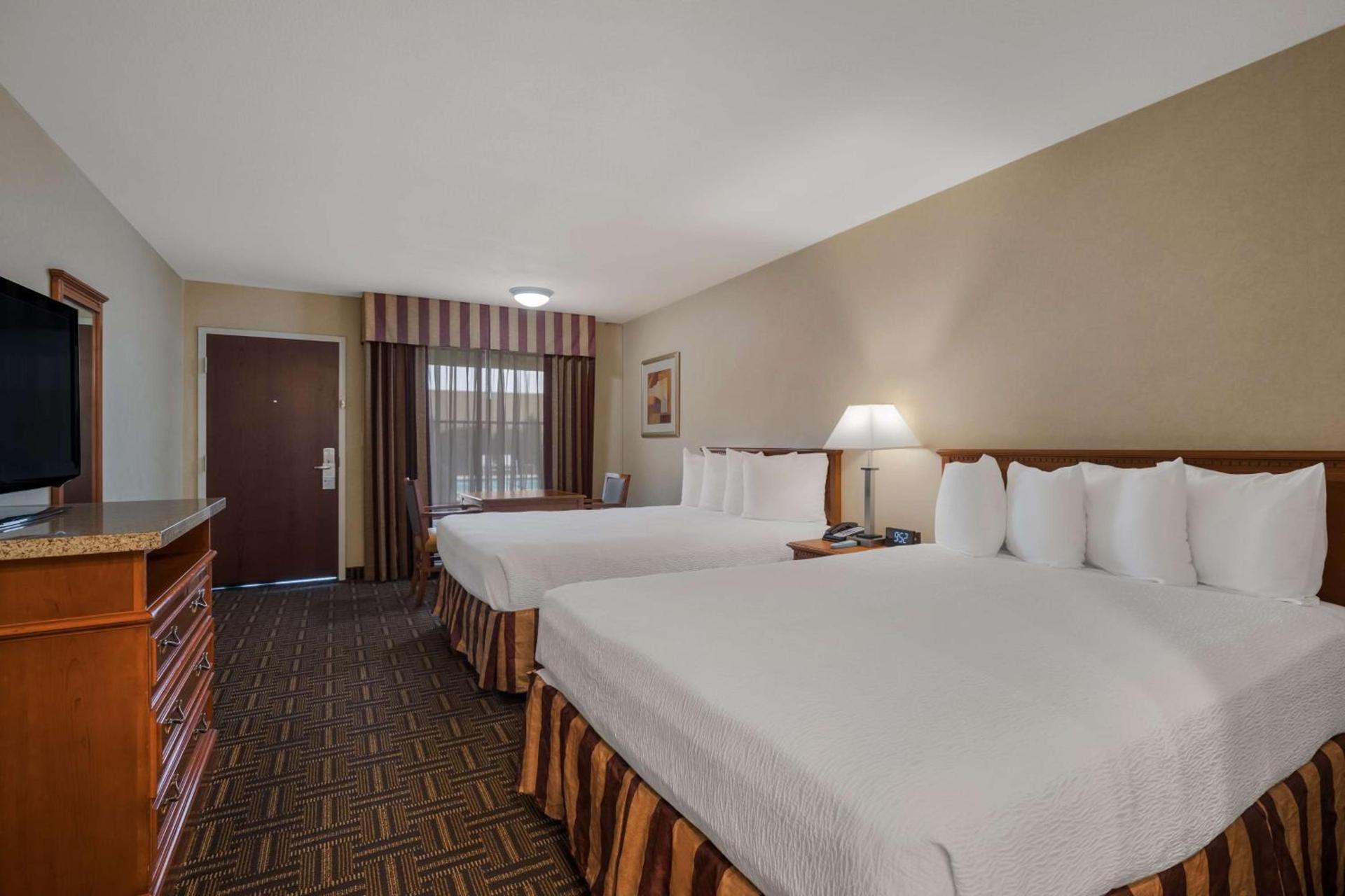 Best Western Norwalk Inn photo 31