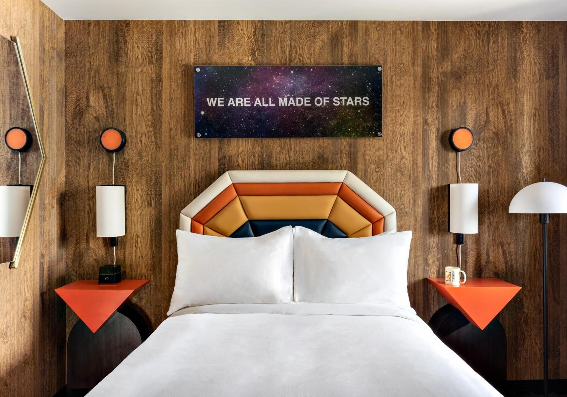 Americana Motor Hotel photo 11