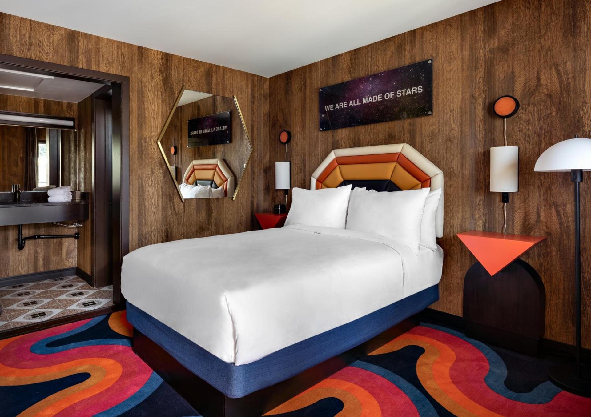 Americana Motor Hotel photo 7
