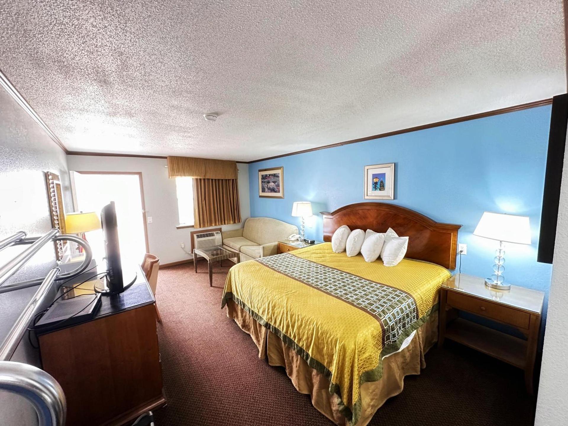 Night Inn photo 3