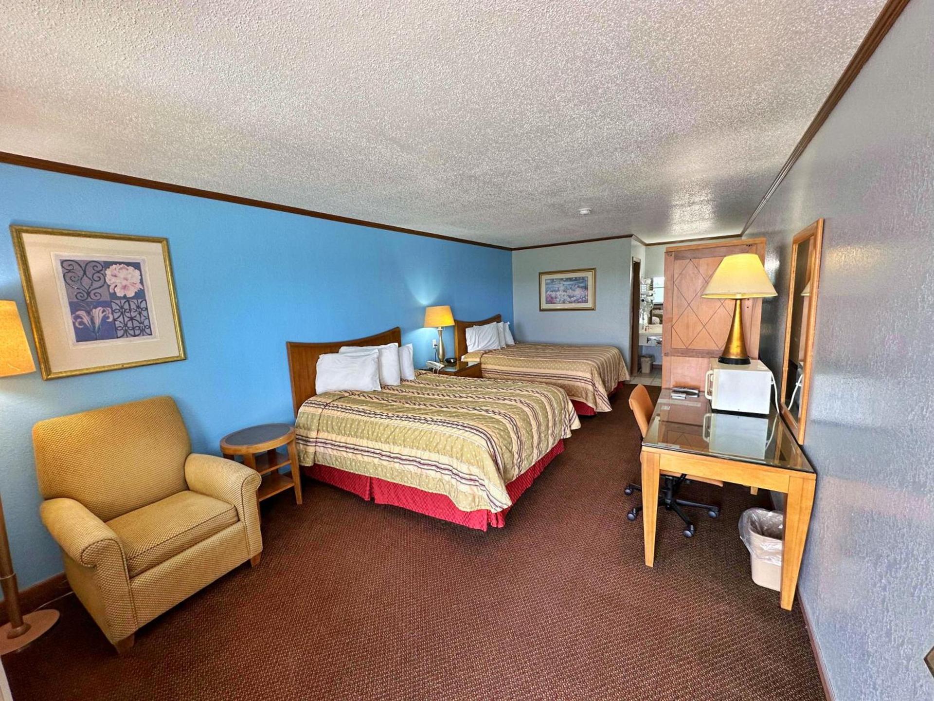 Night Inn photo 21