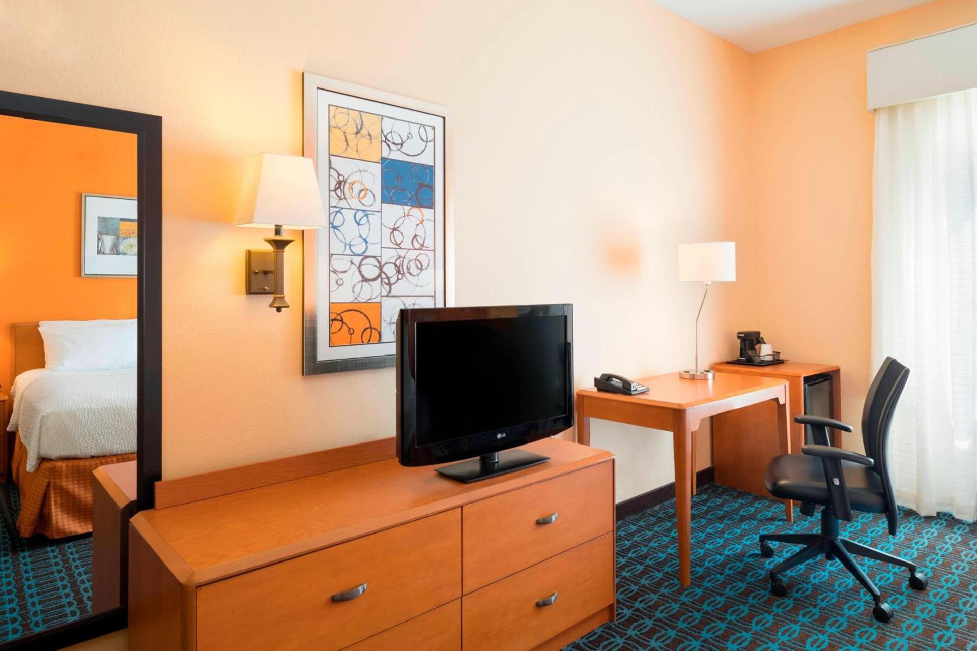 Fairfield Inn & Suites by Marriott State College photo 11