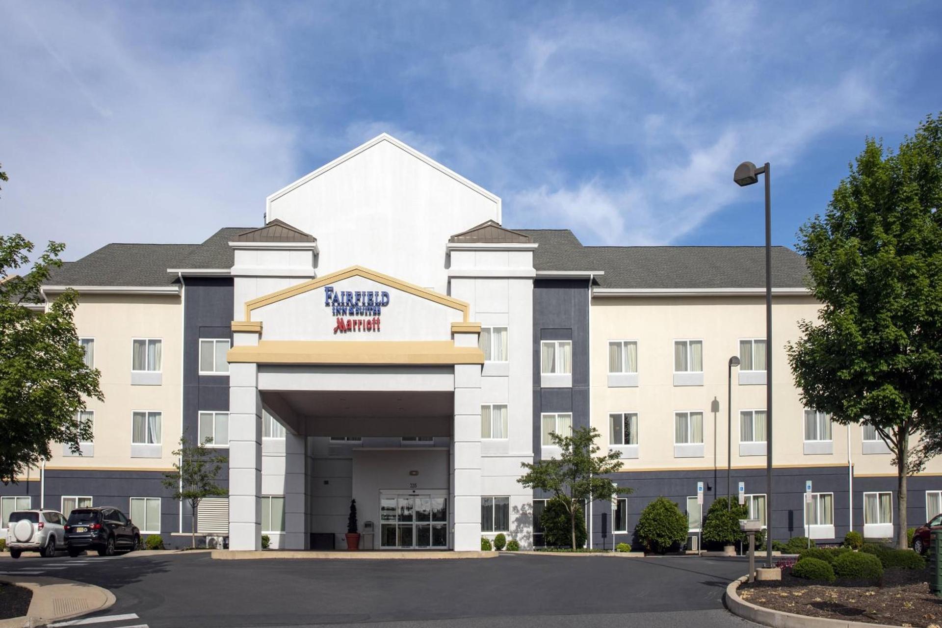 Fairfield Inn & Suites by Marriott State College photo 2