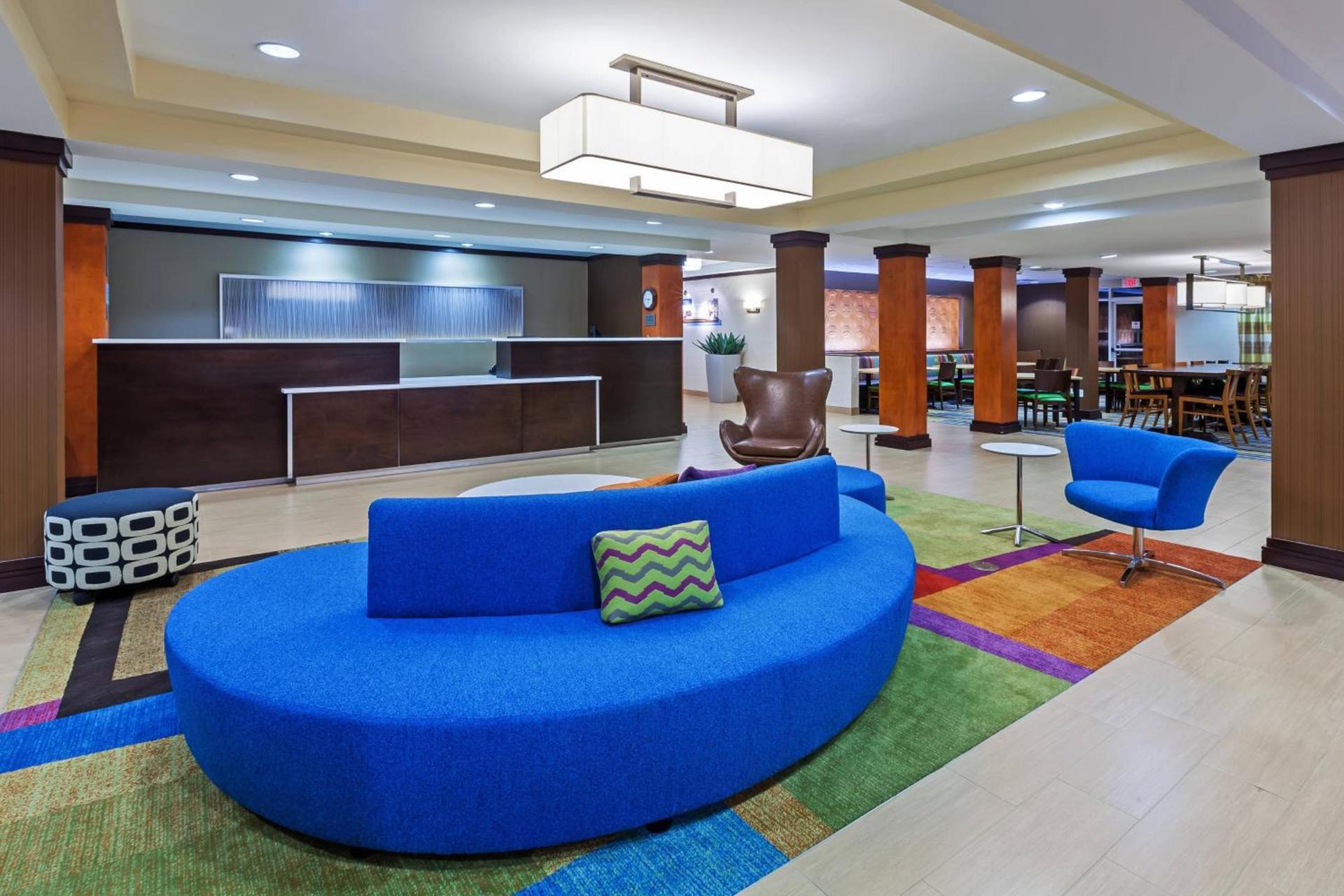 Fairfield Inn & Suites by Marriott Rogers photo 10