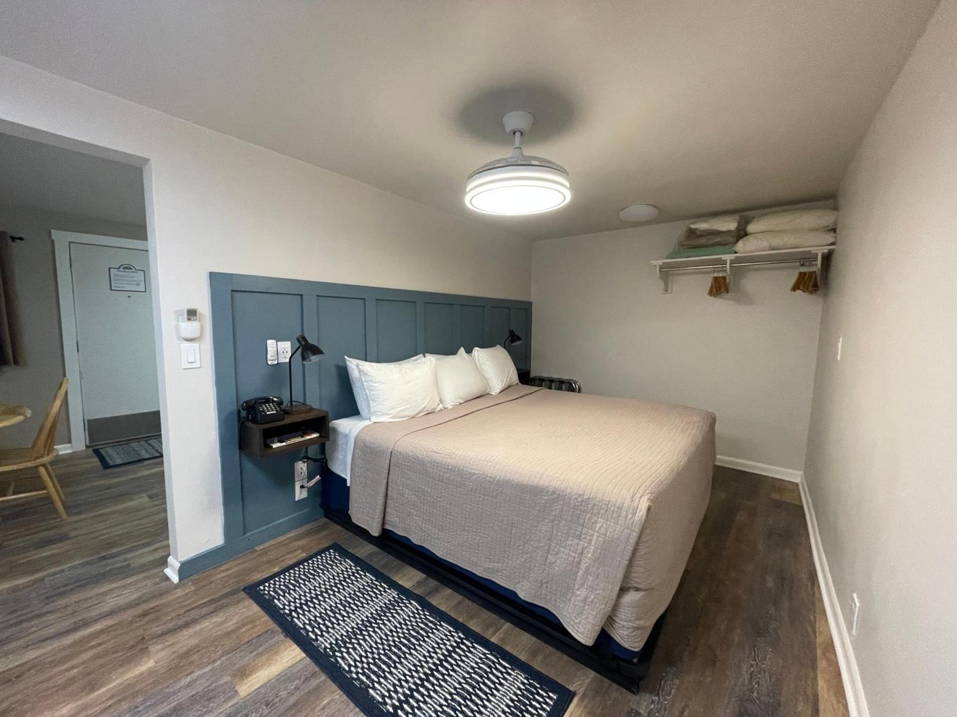 Woodland Motel photo 39