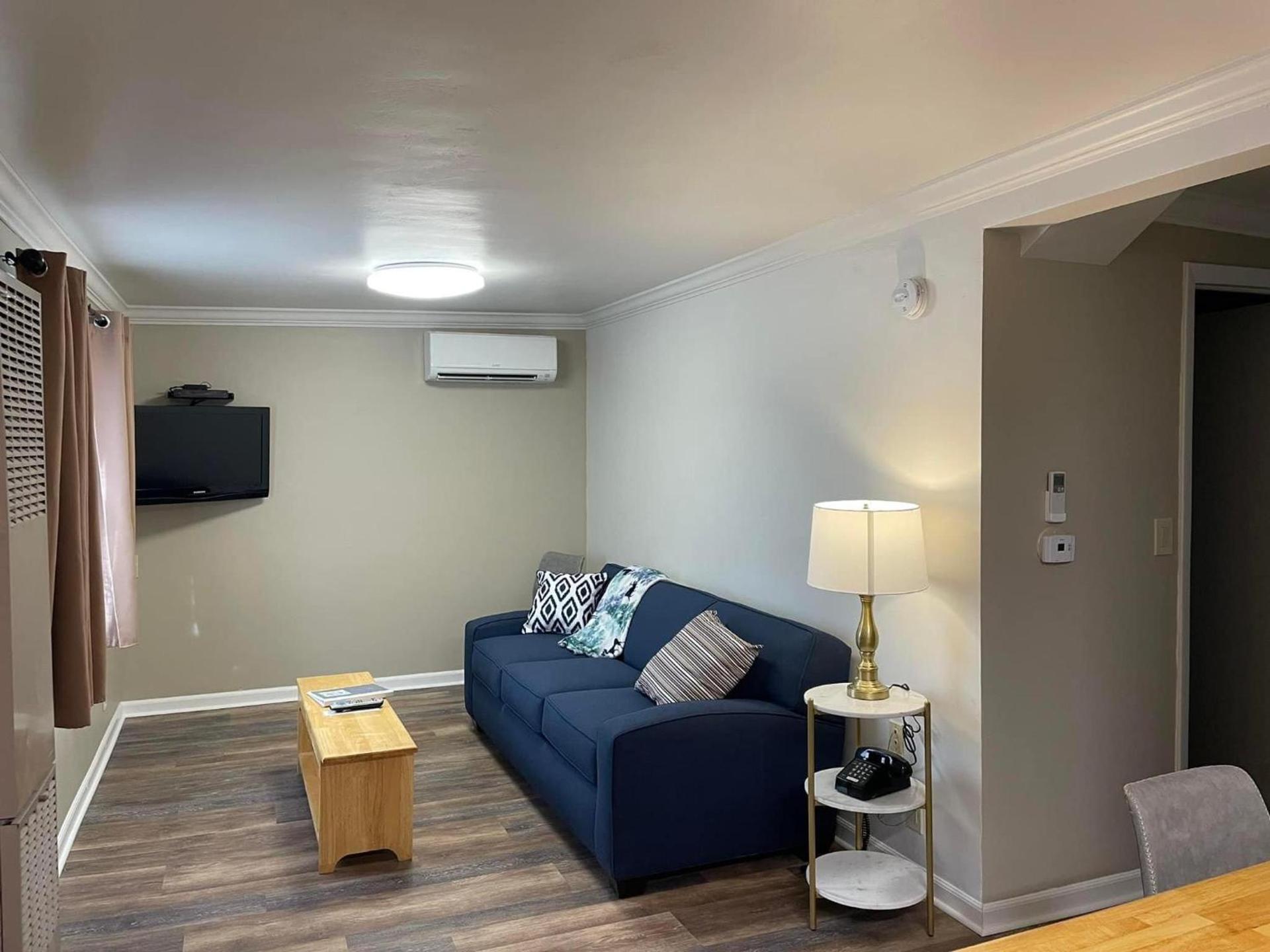 Woodland Motel photo 41