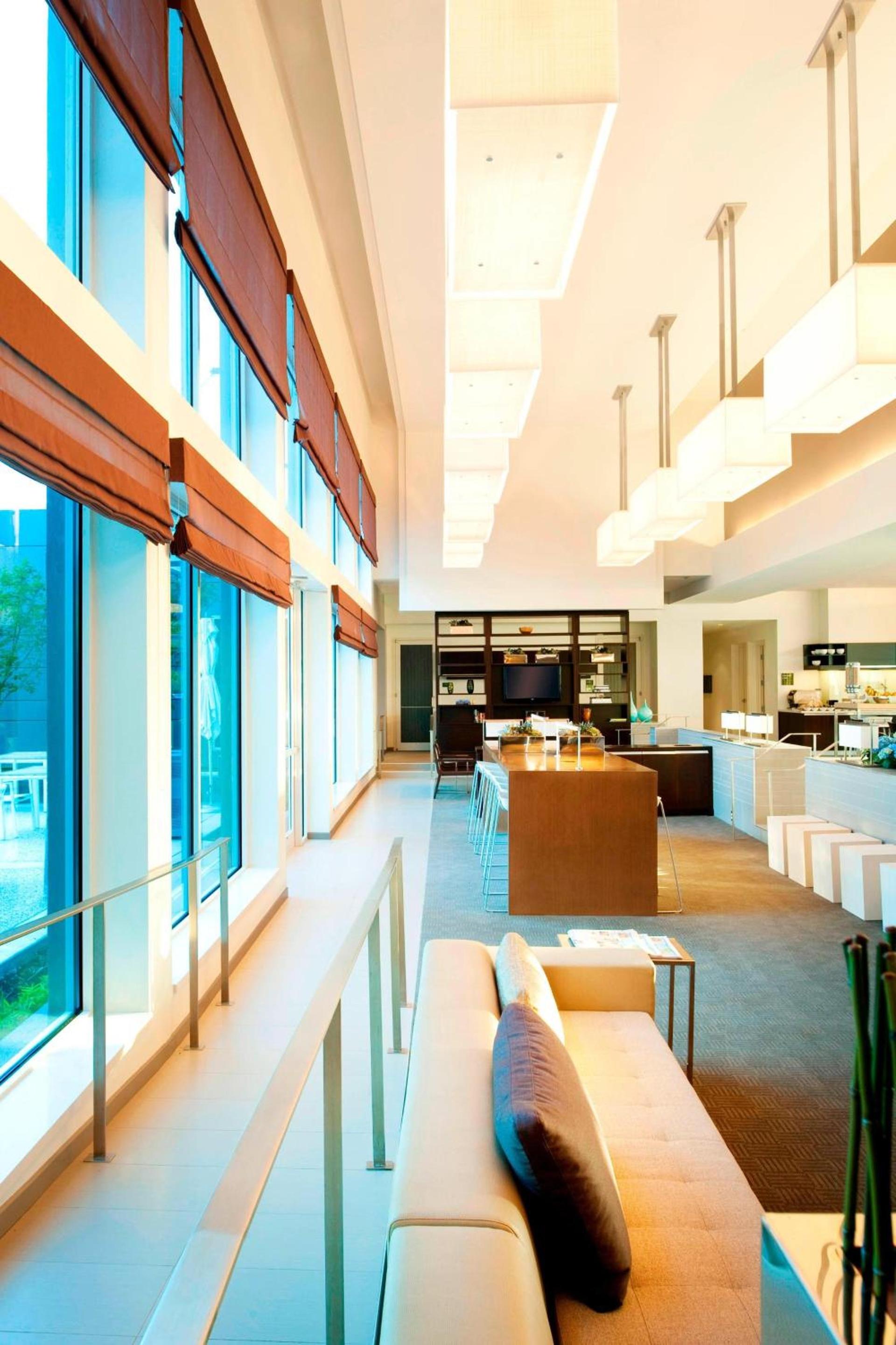 Element by Marriott Dallas Fort Worth Airport North photo 2
