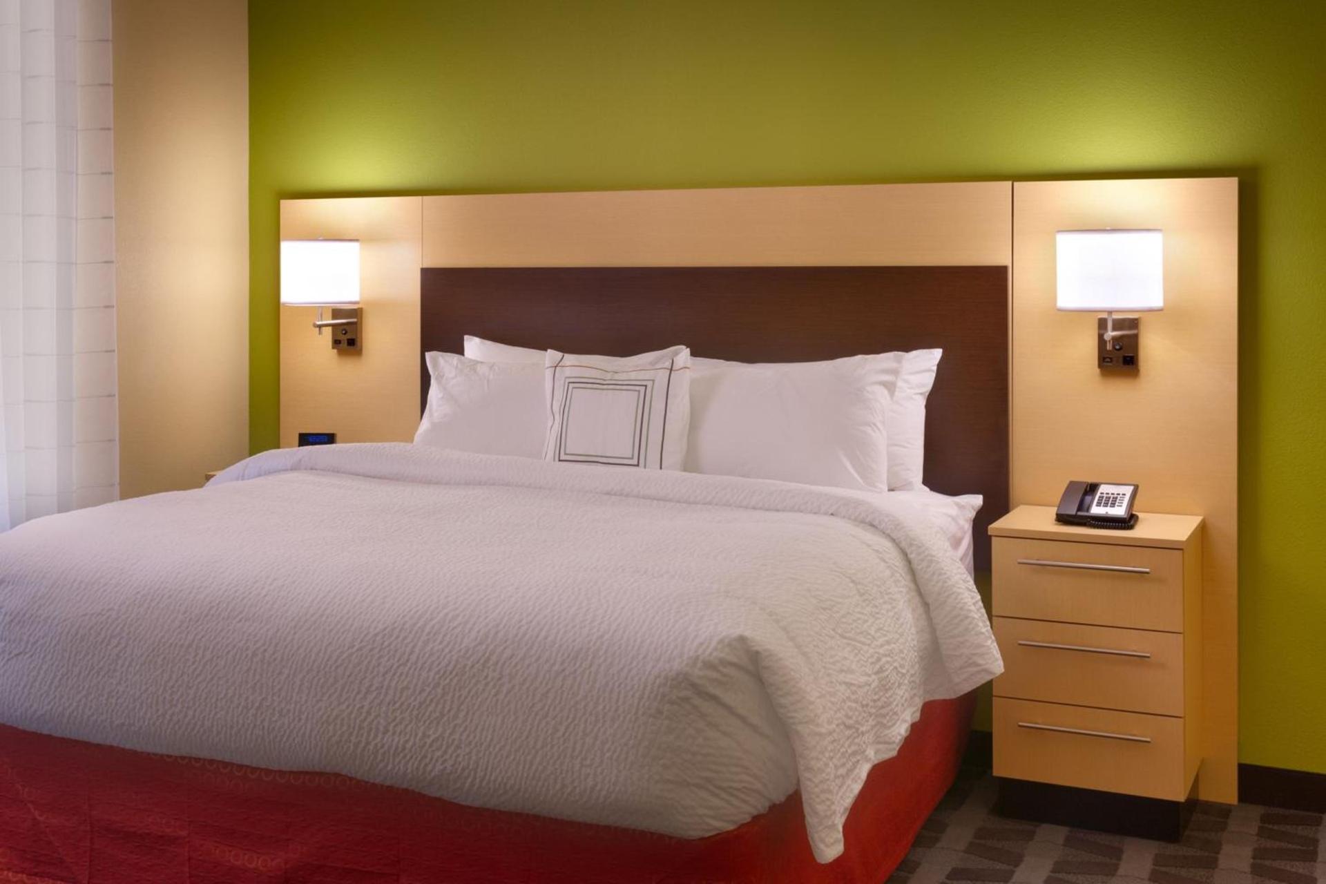 TownePlace Suites by Marriott Dickinson photo 14