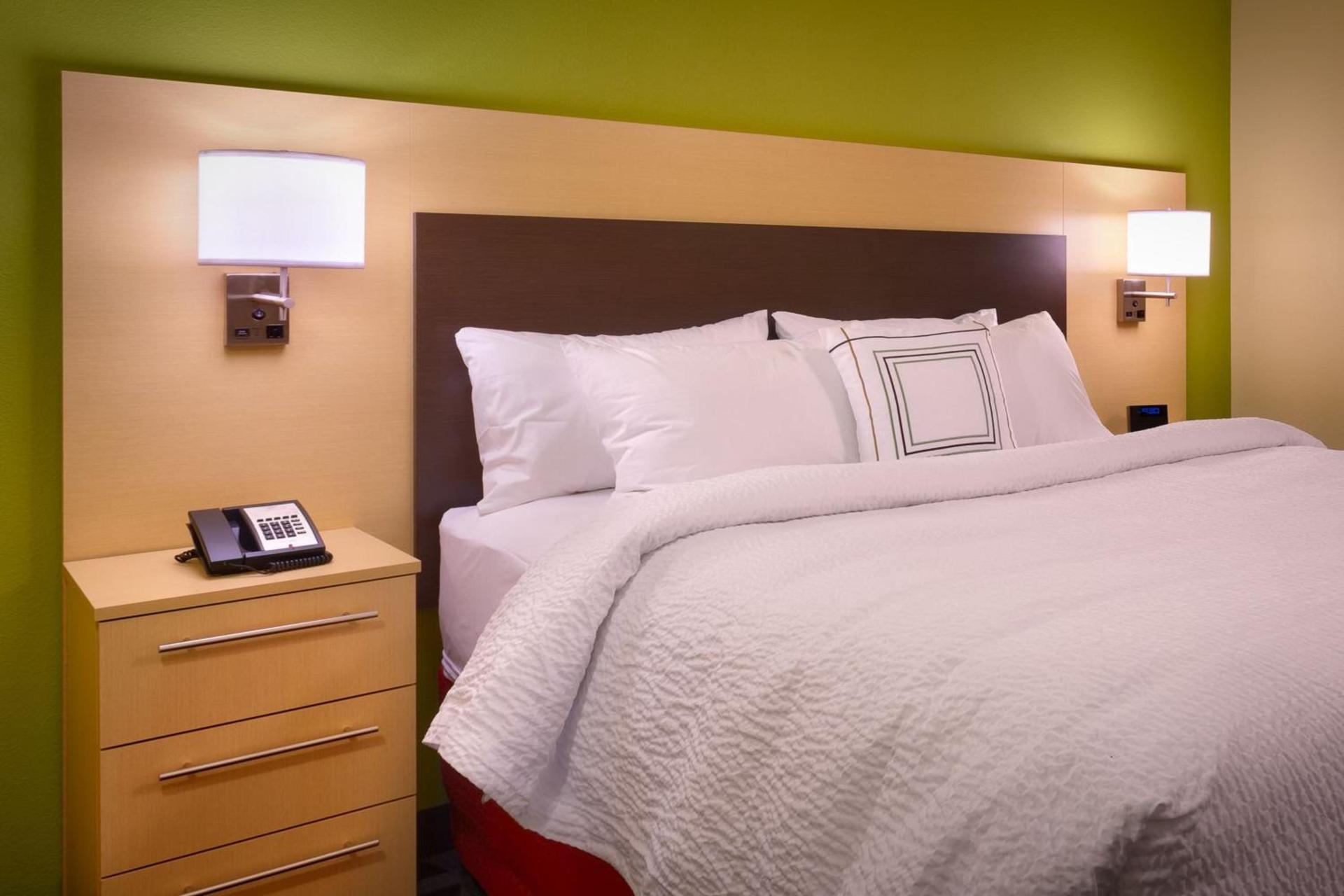 TownePlace Suites by Marriott Dickinson photo 12