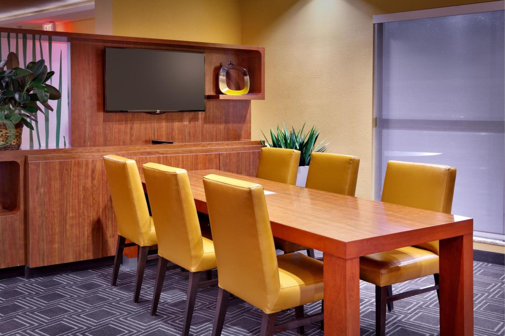 TownePlace Suites by Marriott Dickinson photo 25