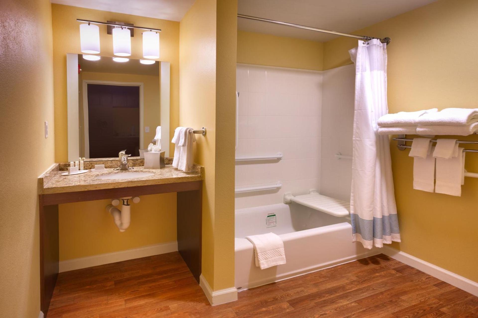 TownePlace Suites by Marriott Dickinson photo 22
