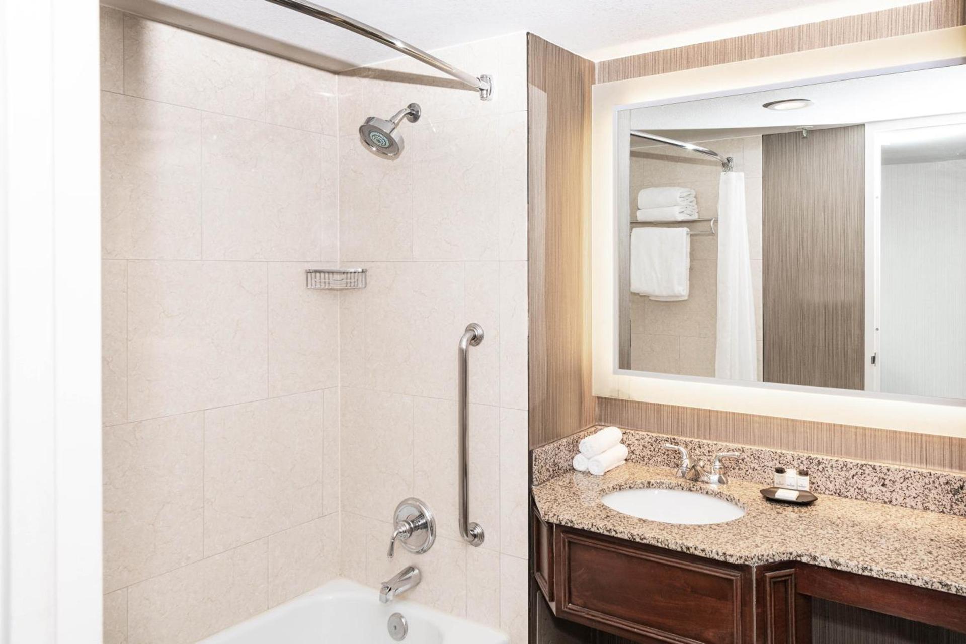 Sheraton Indianapolis City Centre Hotel photo 46