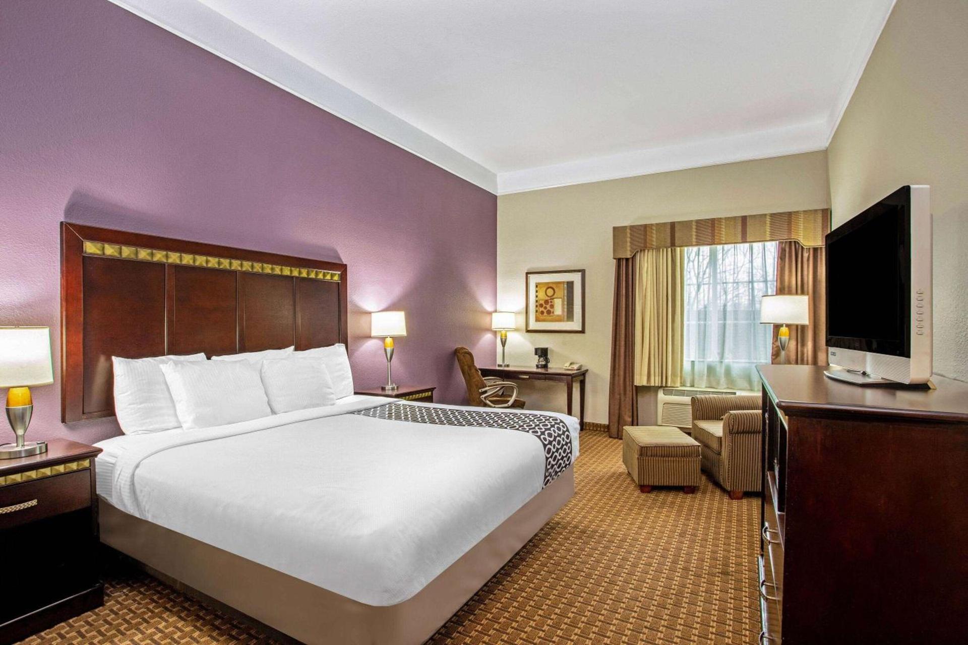La Quinta by Wyndham Cleburne photo 15