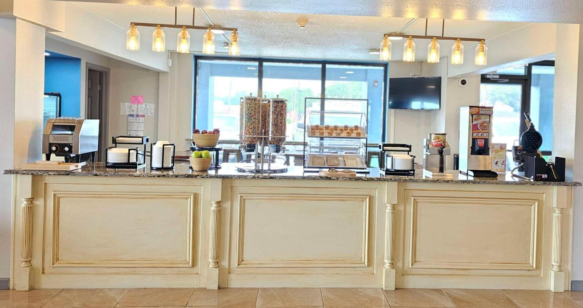 SureStay Studio by Best Western Victoria photo 3