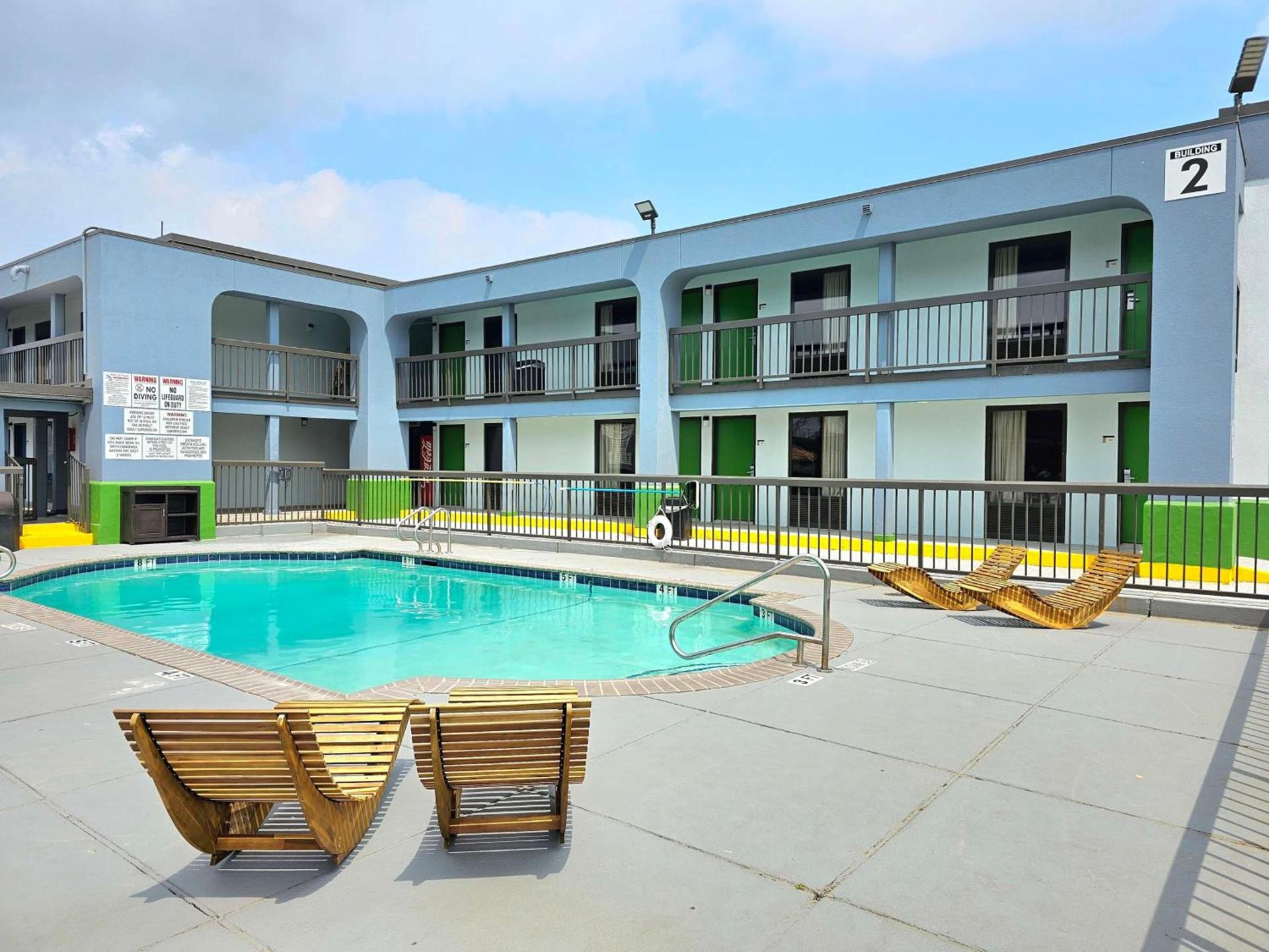 SureStay Studio by Best Western Victoria photo 5