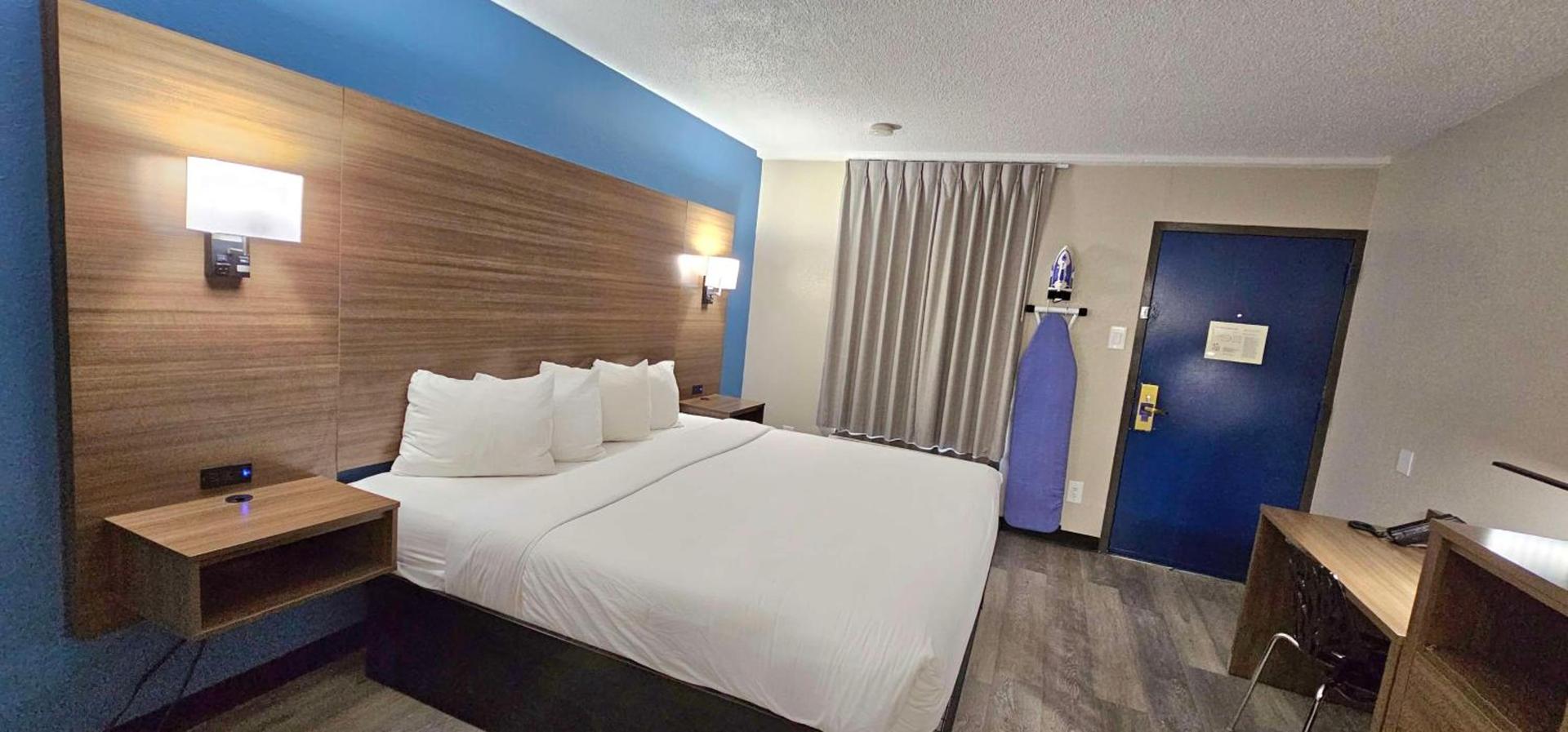 SureStay Studio by Best Western Victoria photo 12